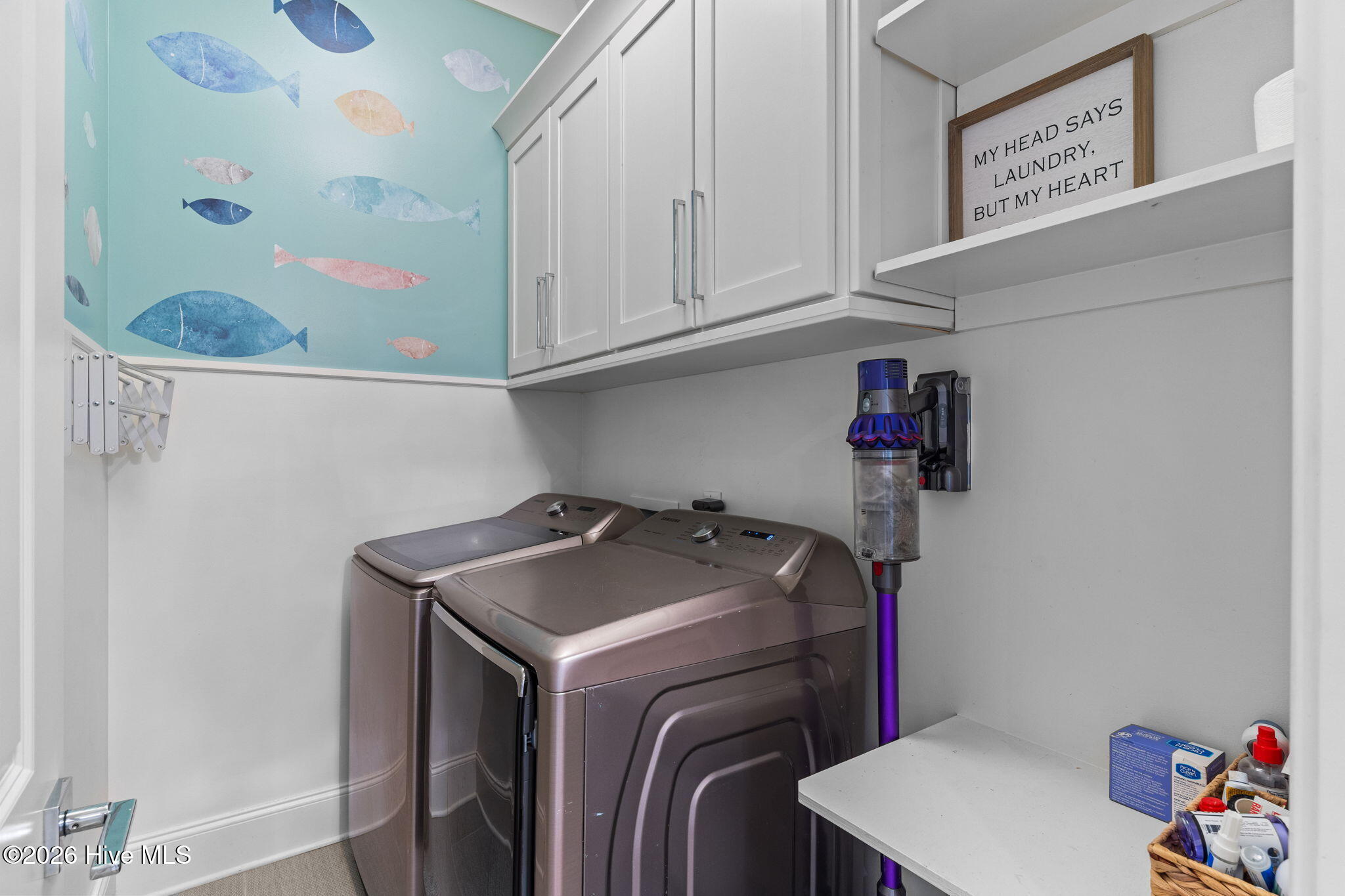 100557179 | Photo 49