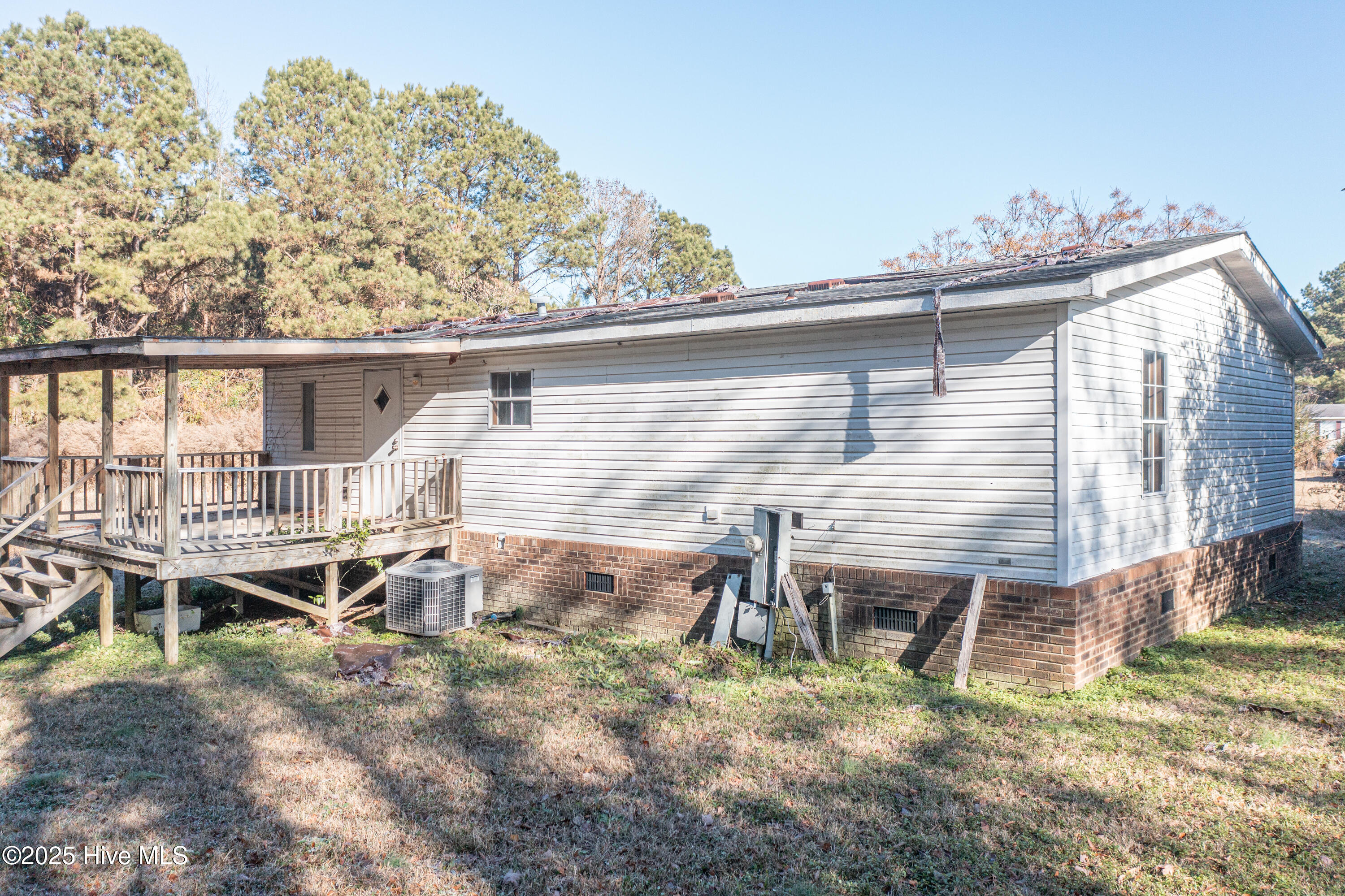 100545698 | Photo 30