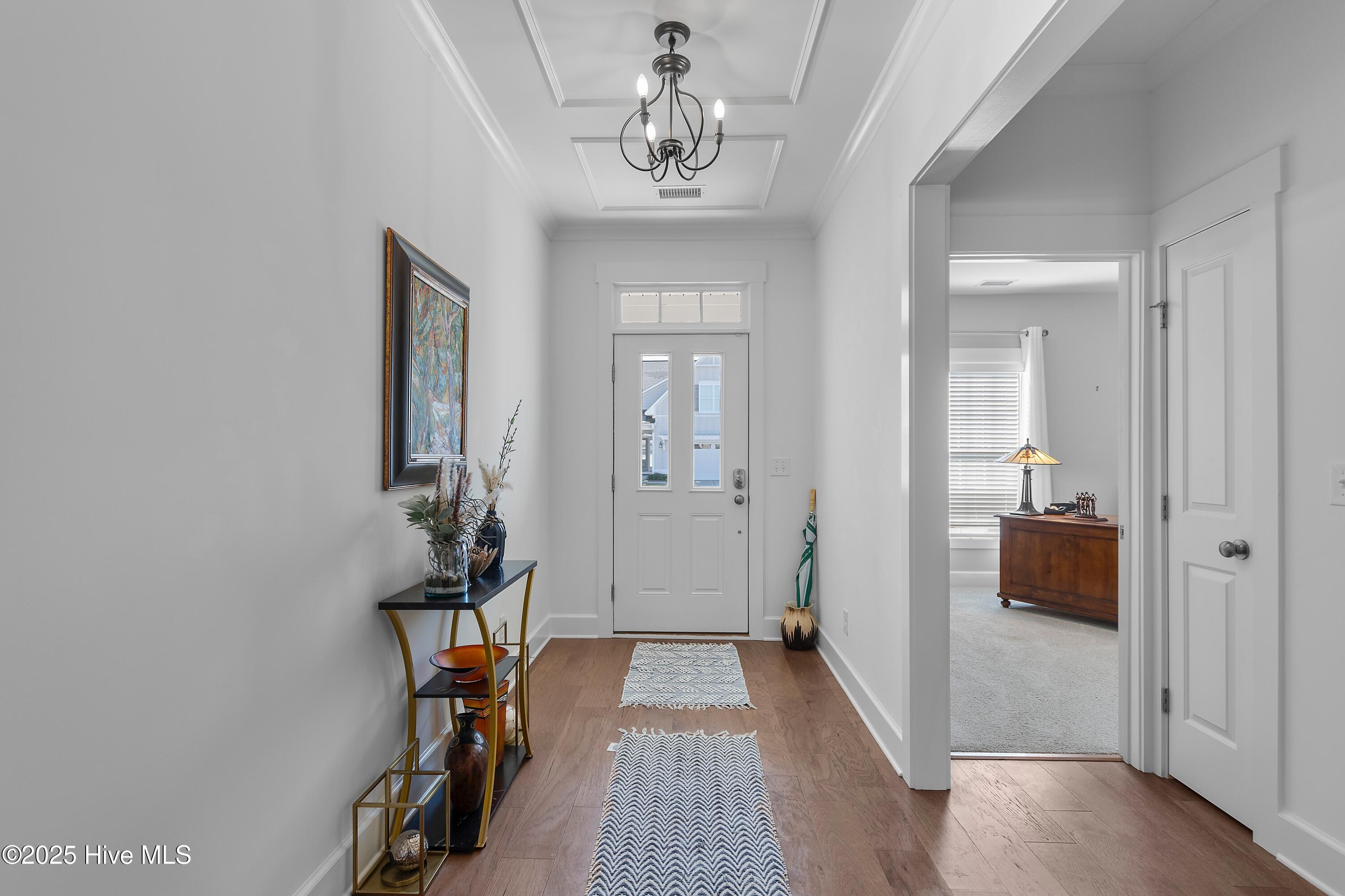 100537733 | Photo 16