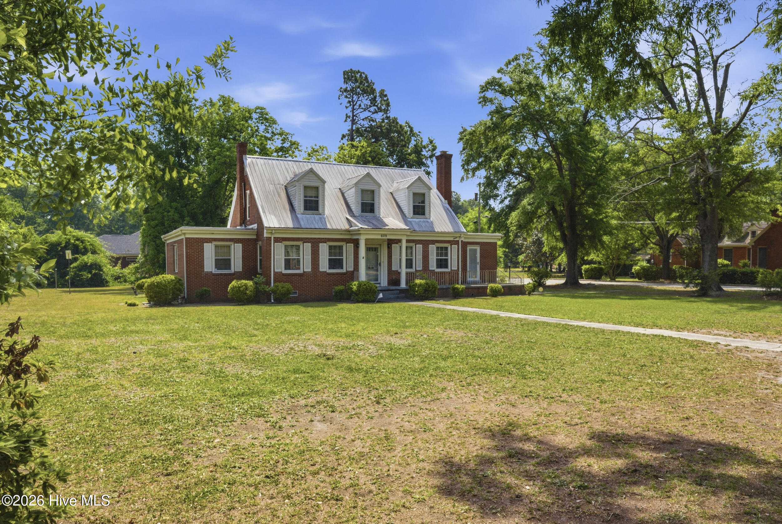 Homes for sale in Red Springs, NC | 609 S Main St, Red Springs, NC 28377 | MLS# 100572010