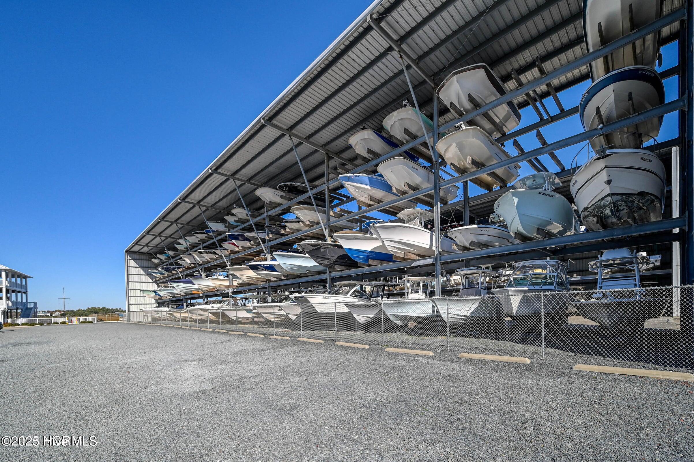 100514575 | Photo 14