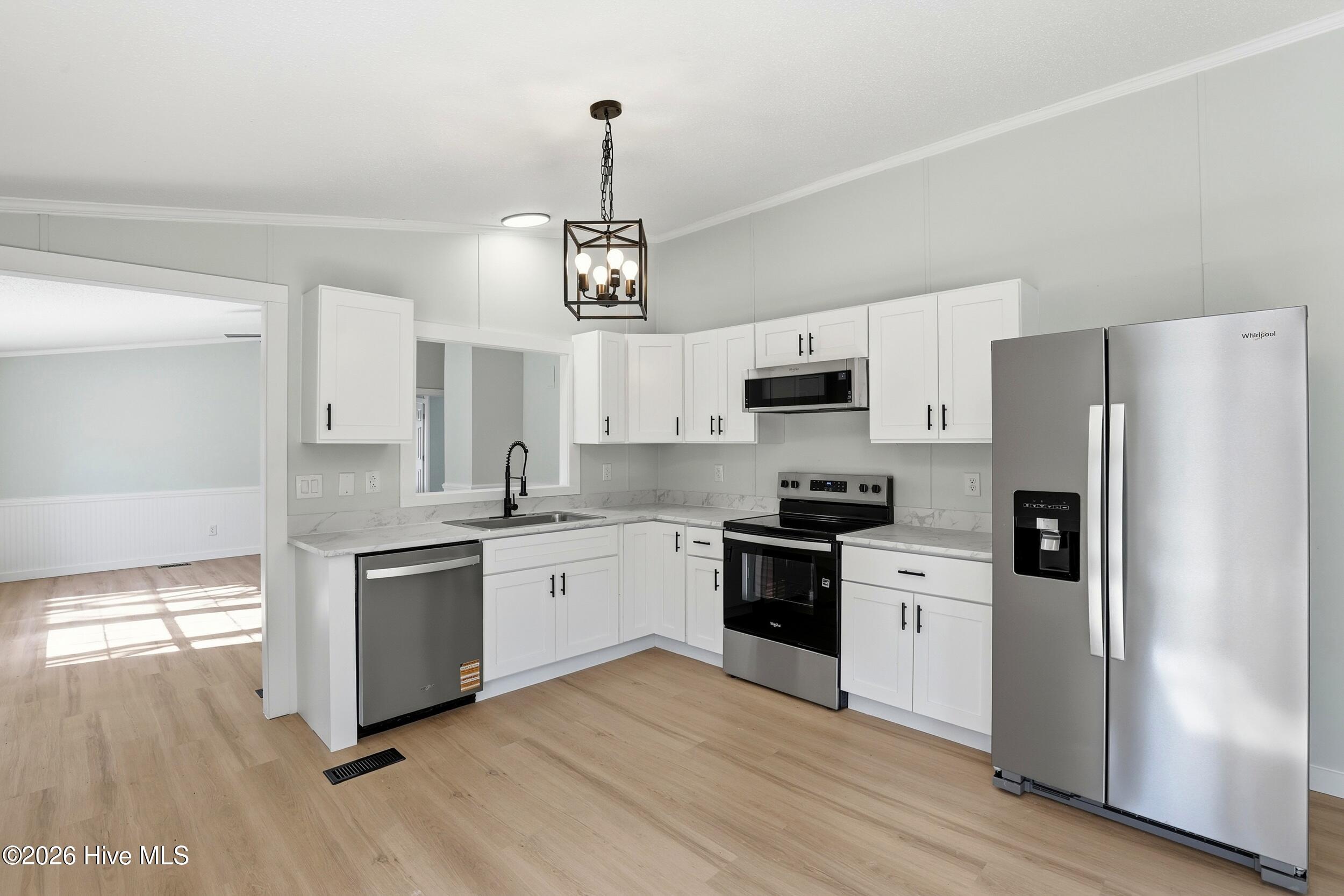 100556681 | Photo 10