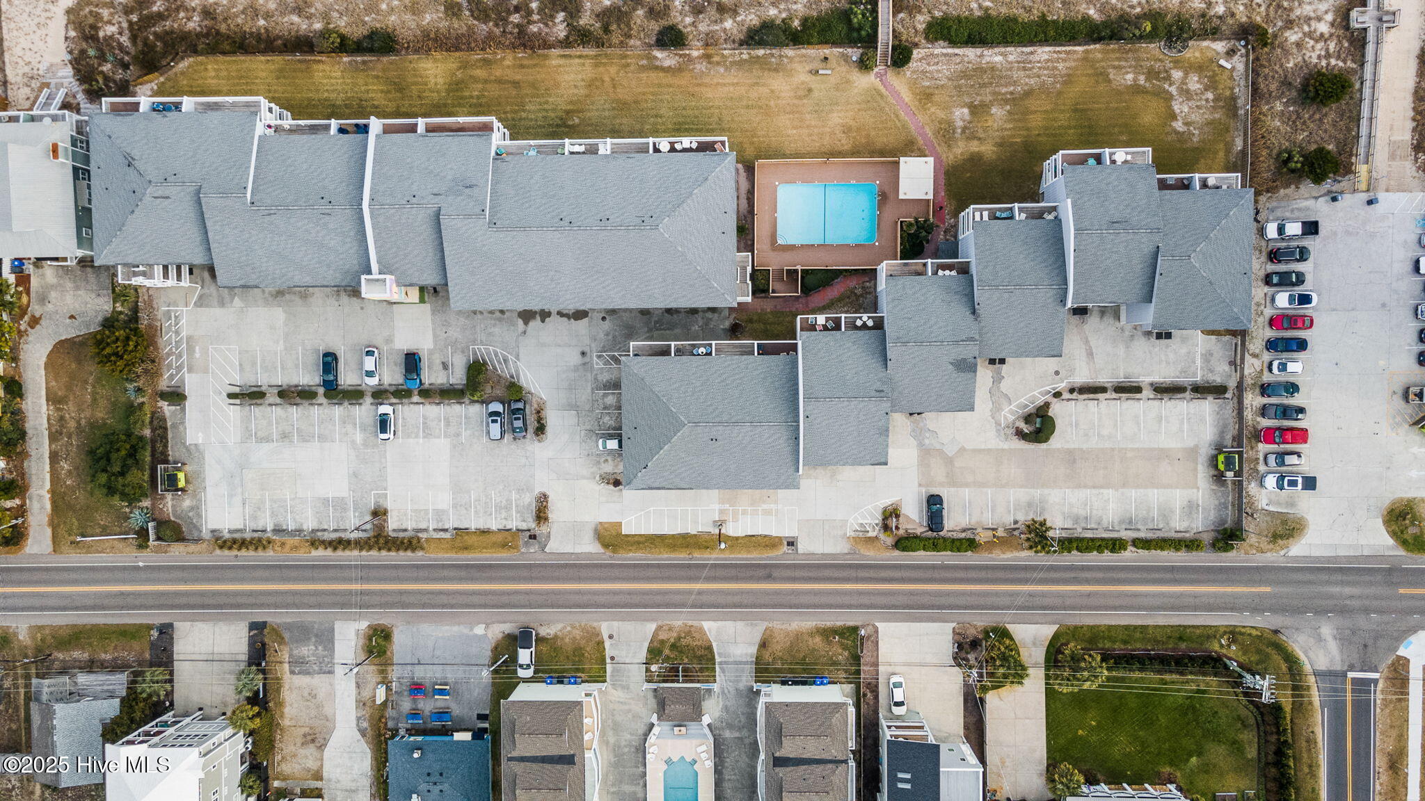 100546848 | Photo 31