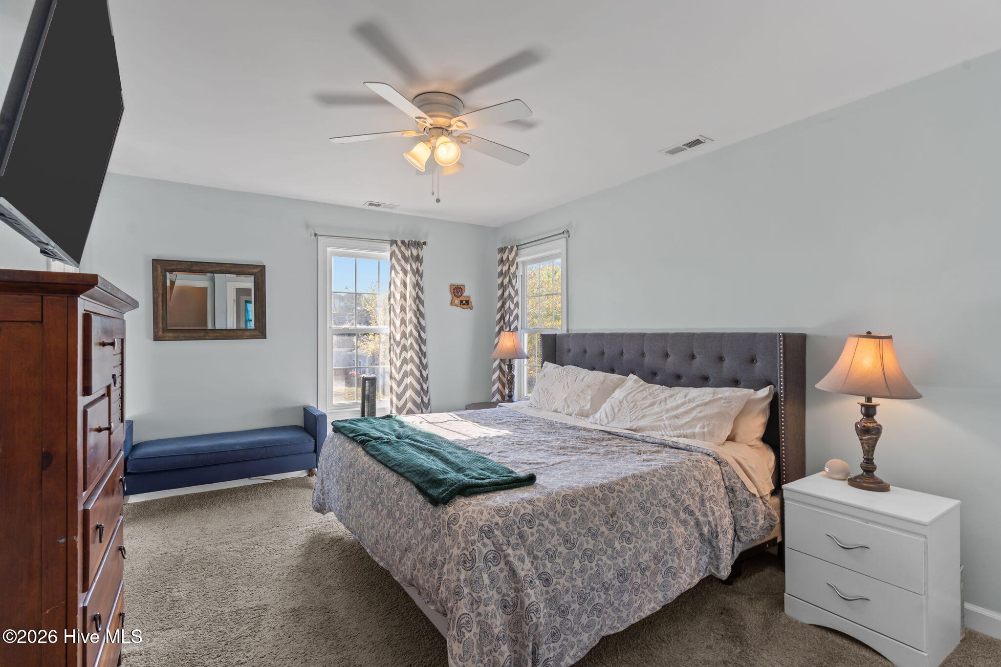 100564590 | Photo 24