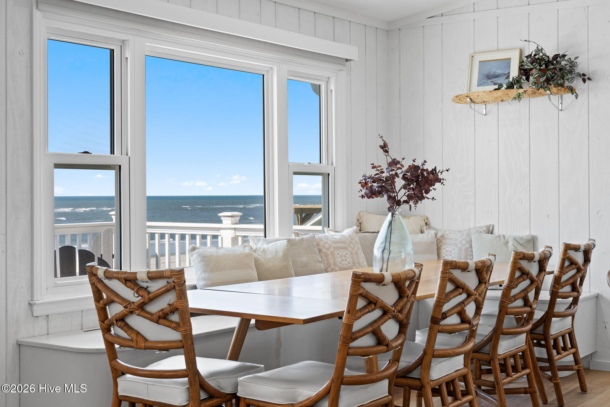 100567694 | Photo 22