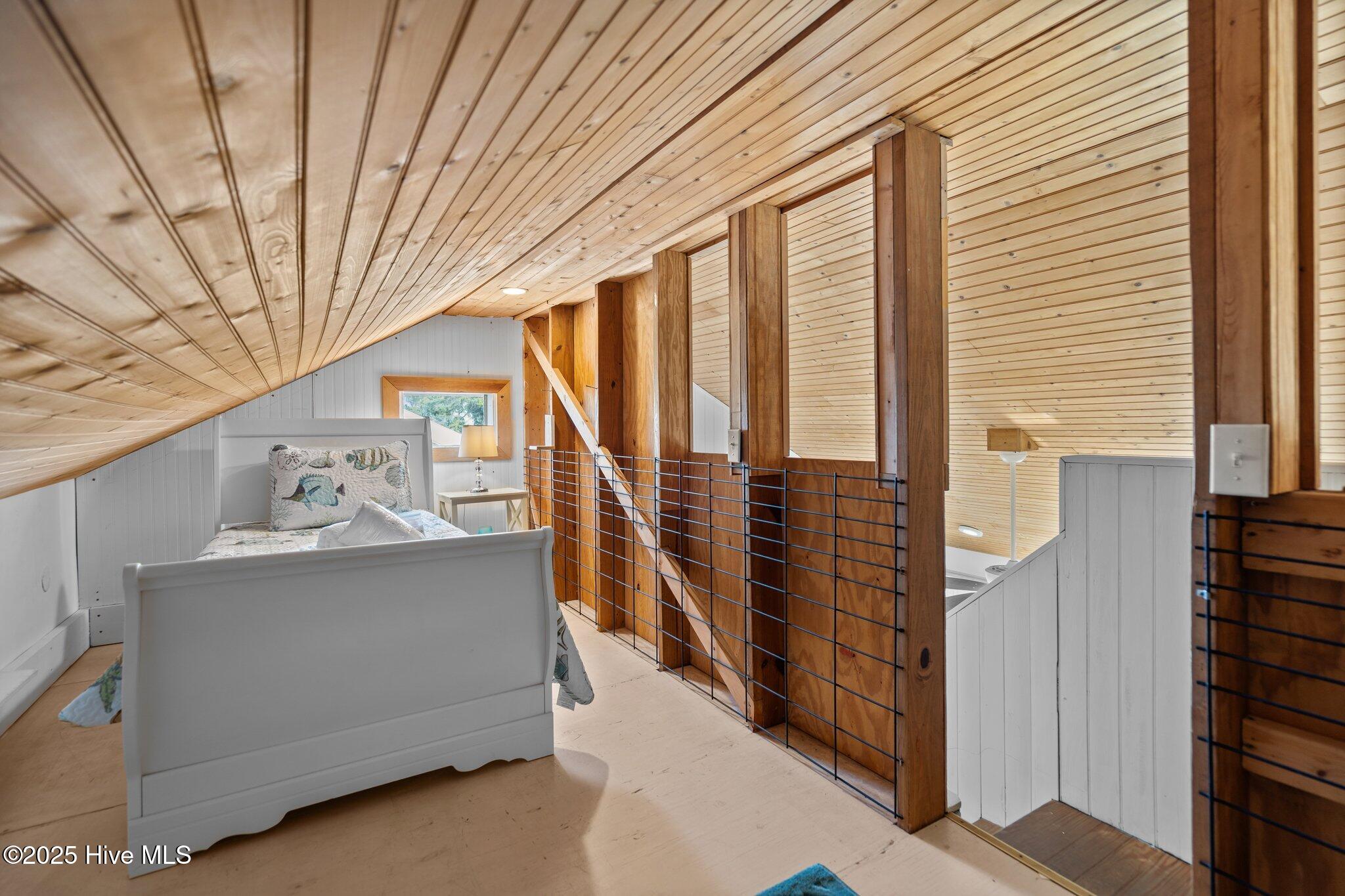 100537194 | Photo 48