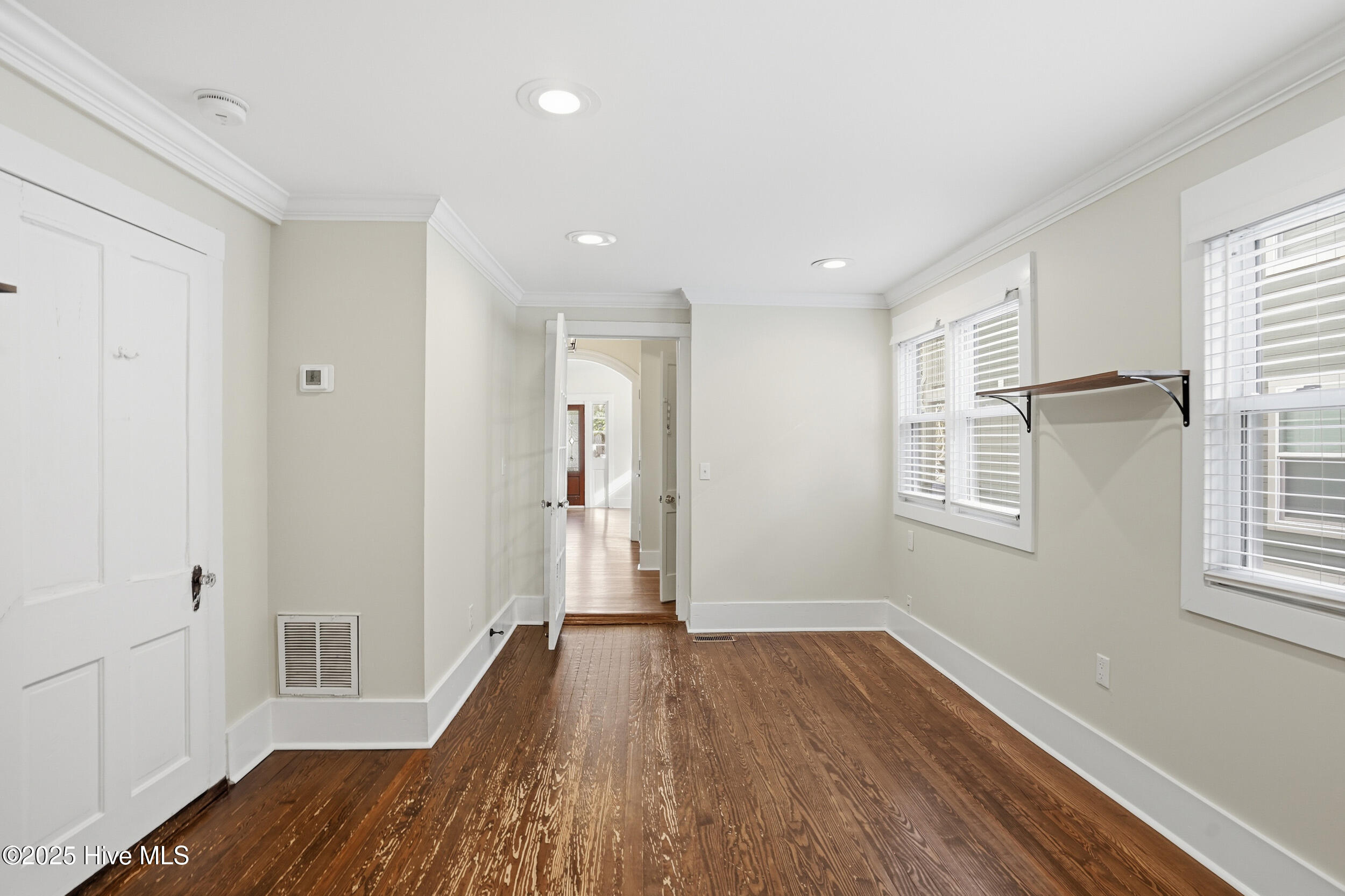 100542379 | Photo 17