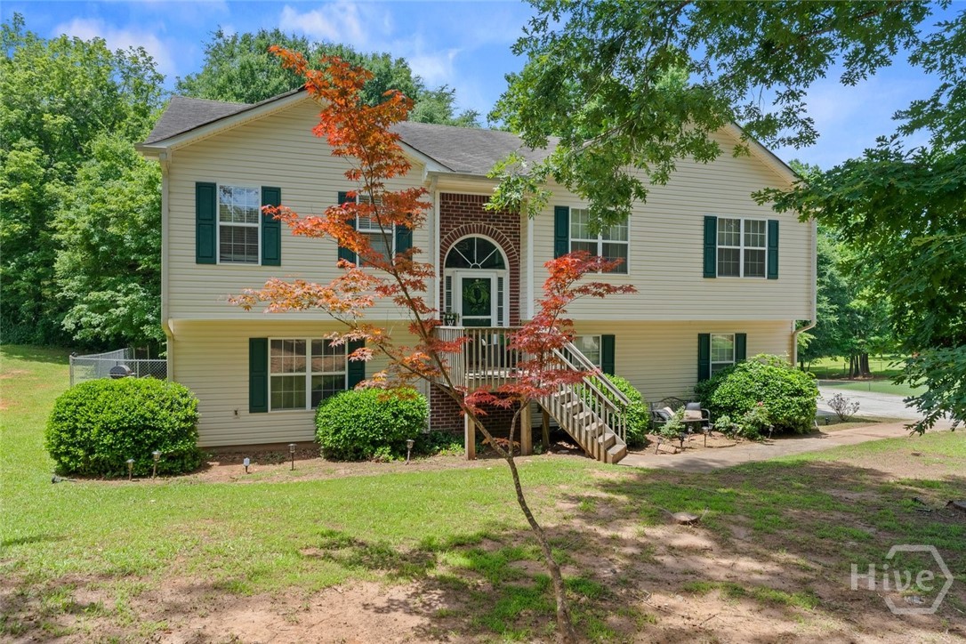 Property at 223 Sawdust Trail