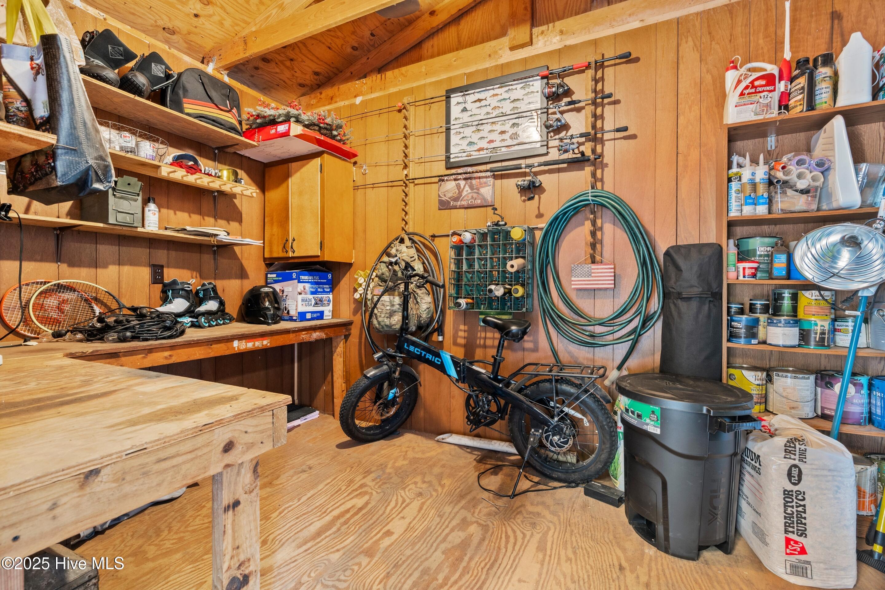 100546242 | Photo 49