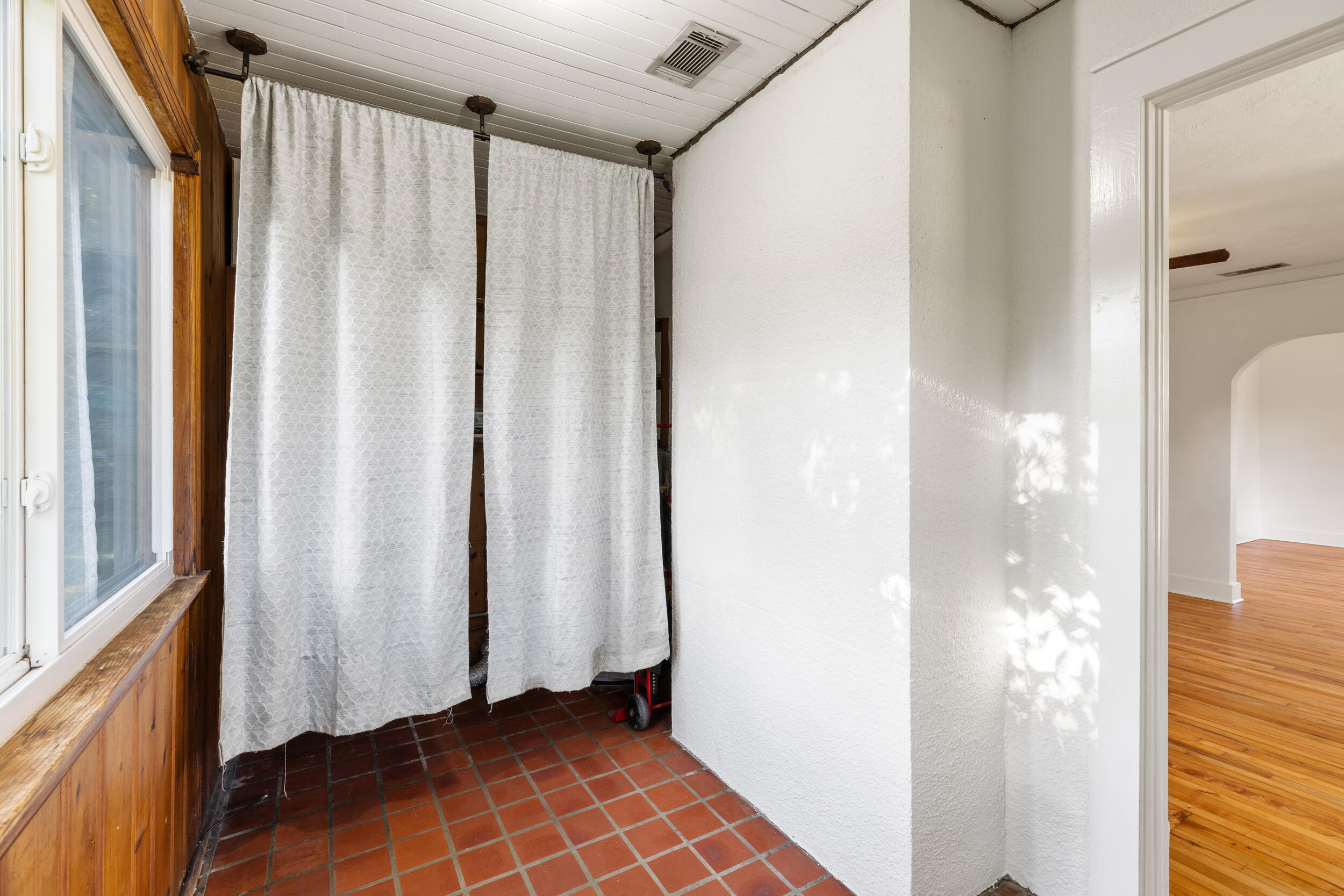 2025-08-27_2632_ramond_ave-srm-09