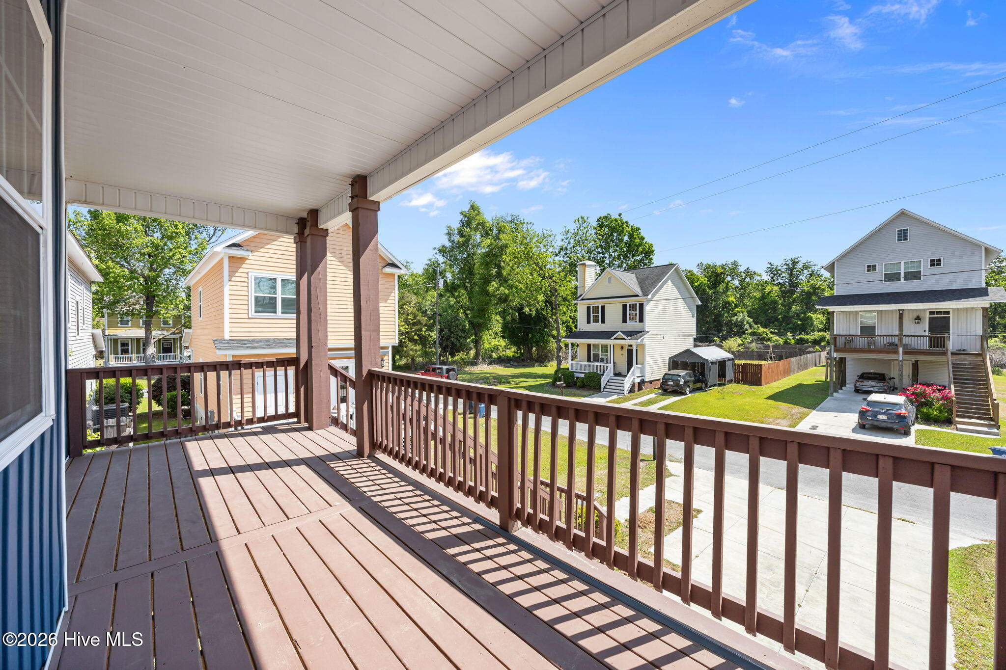 100566341 | Photo 14