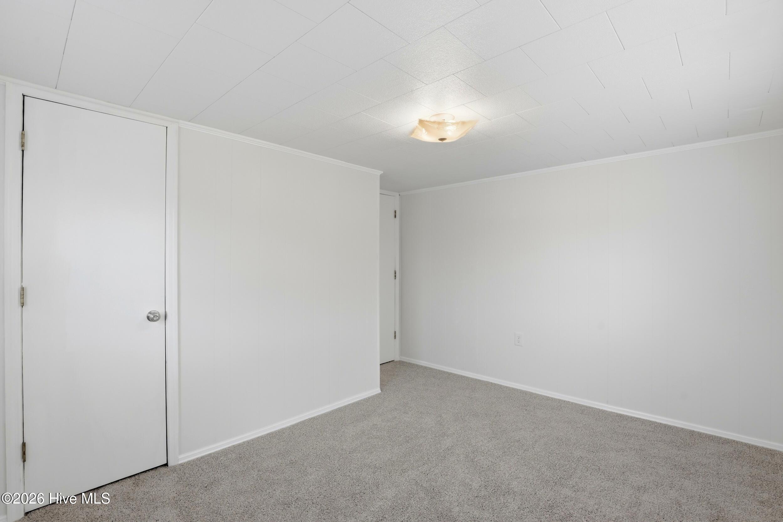 100561311 | Photo 34