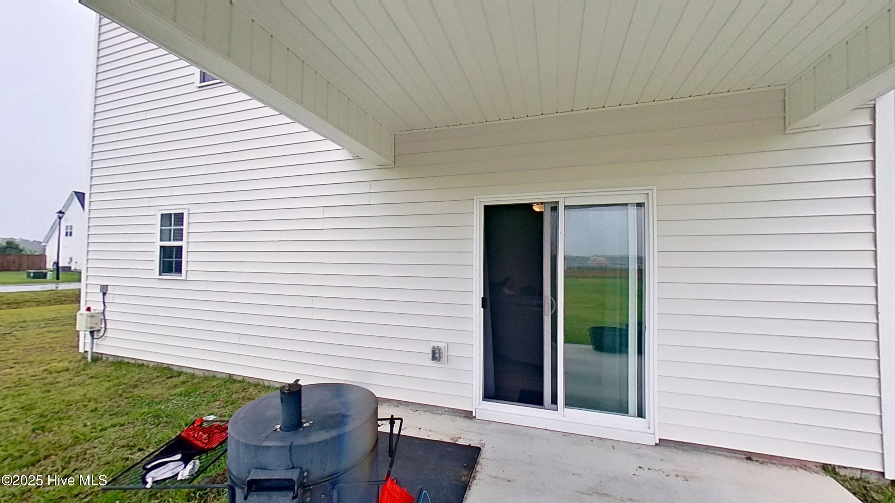 100567217 | Photo 25