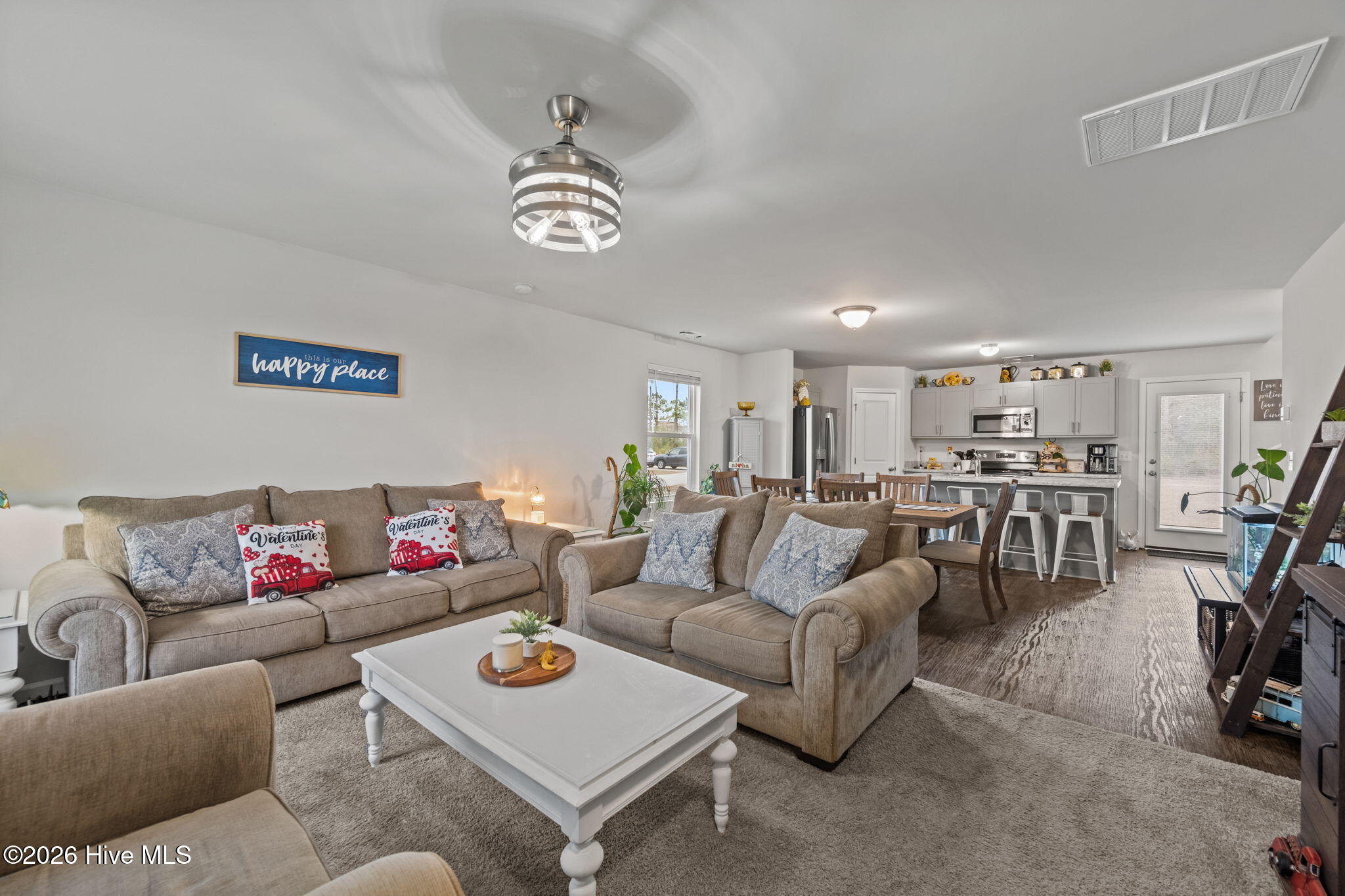 100552202 | Photo 23