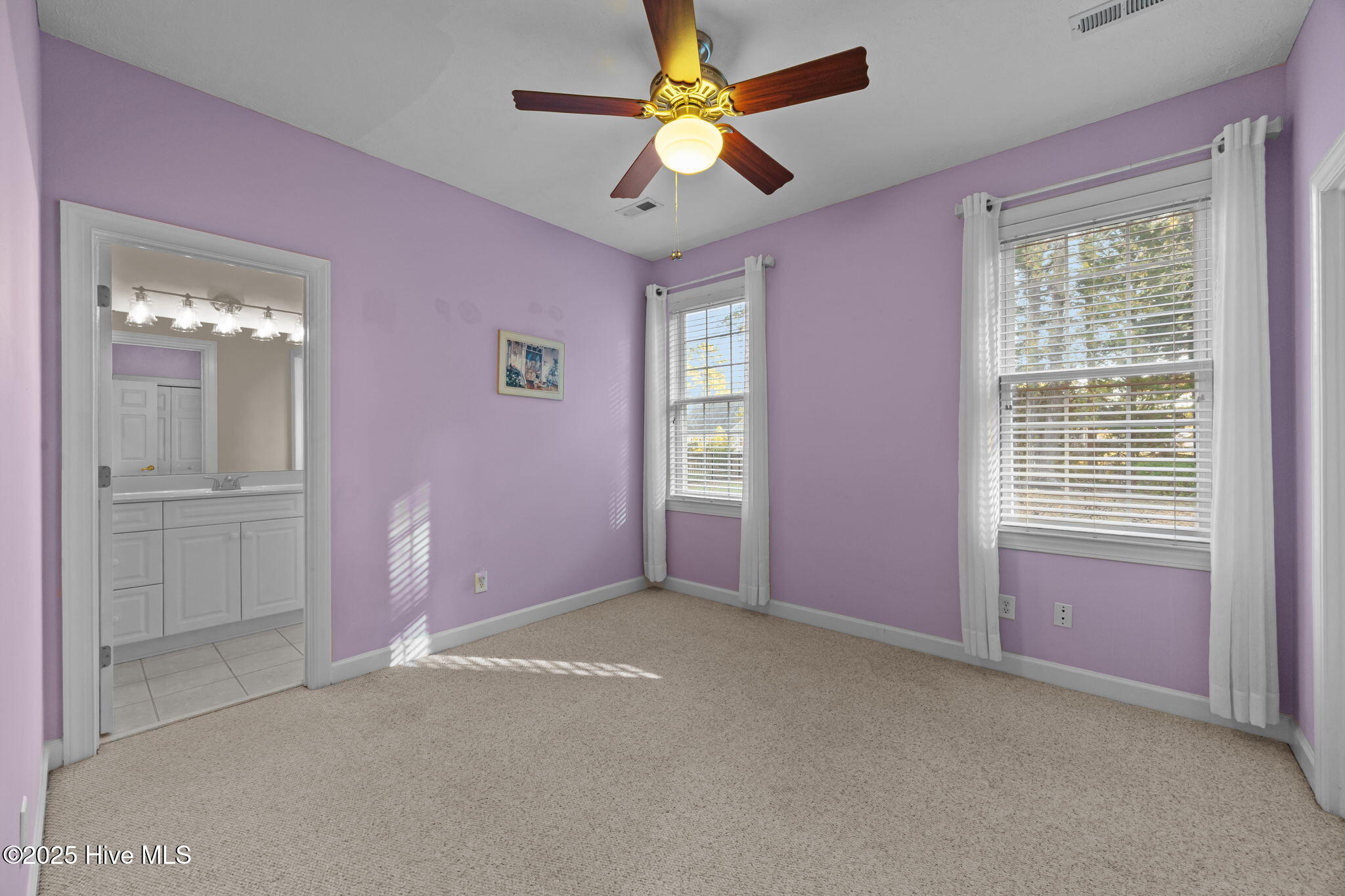 100543036 | Photo 28