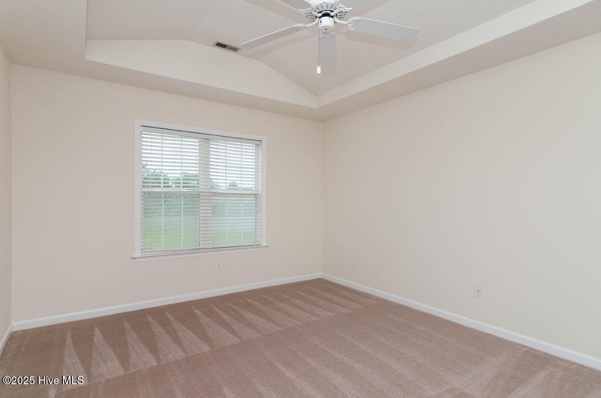 100562250 | Photo 12