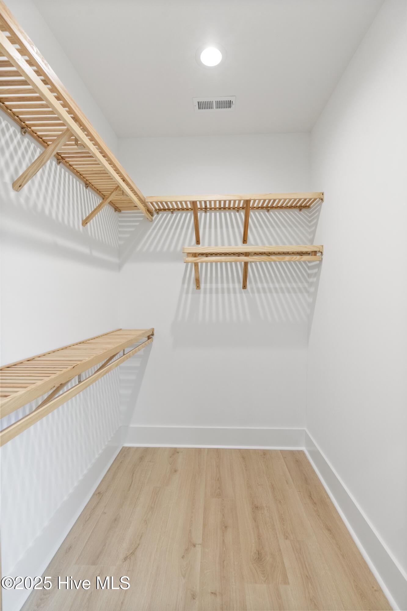 100513884 | Photo 17