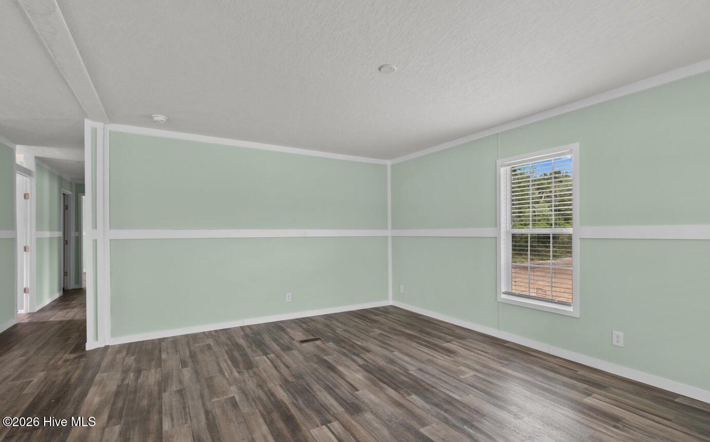 100550679 | Photo 14