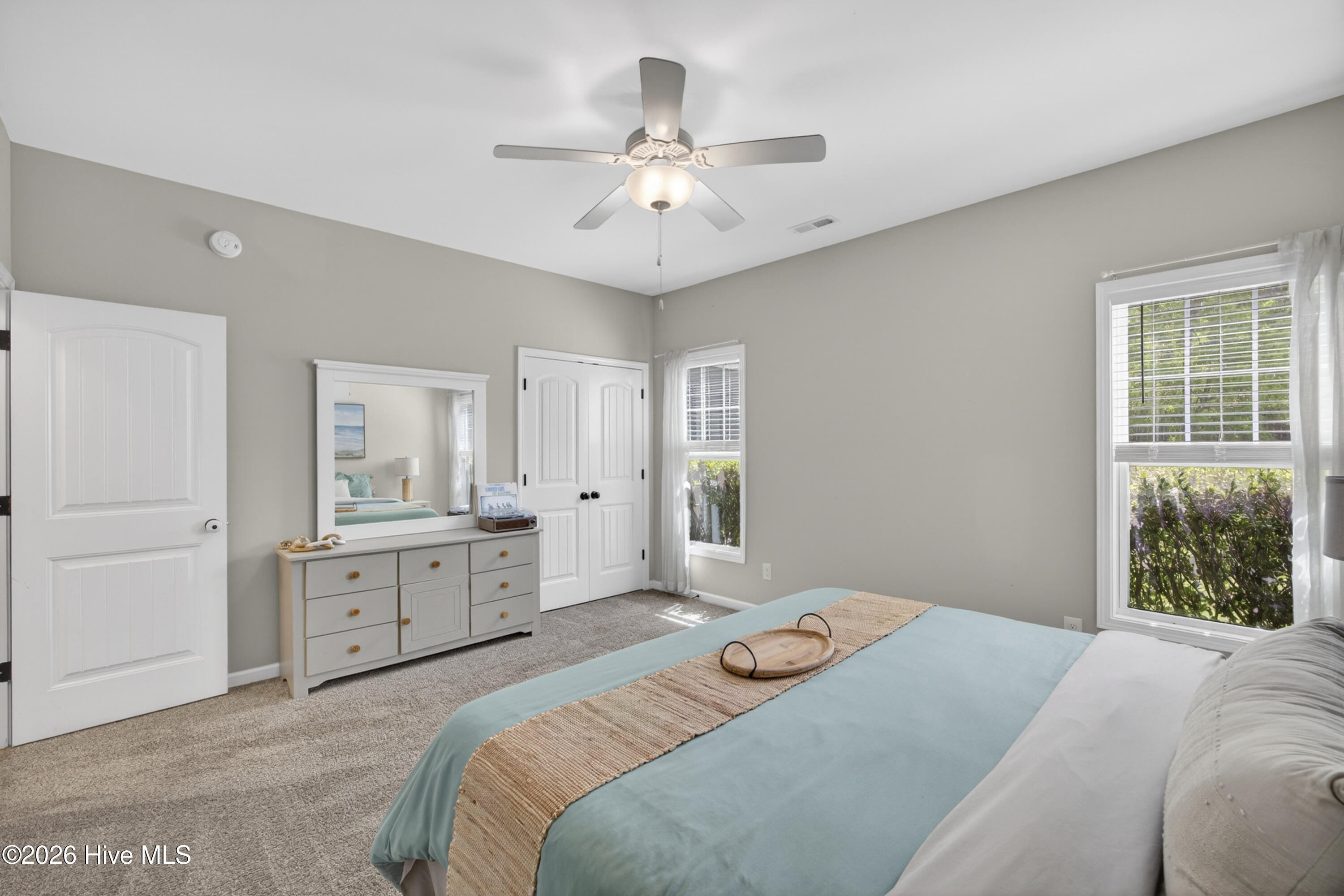 100567368 | Photo 38