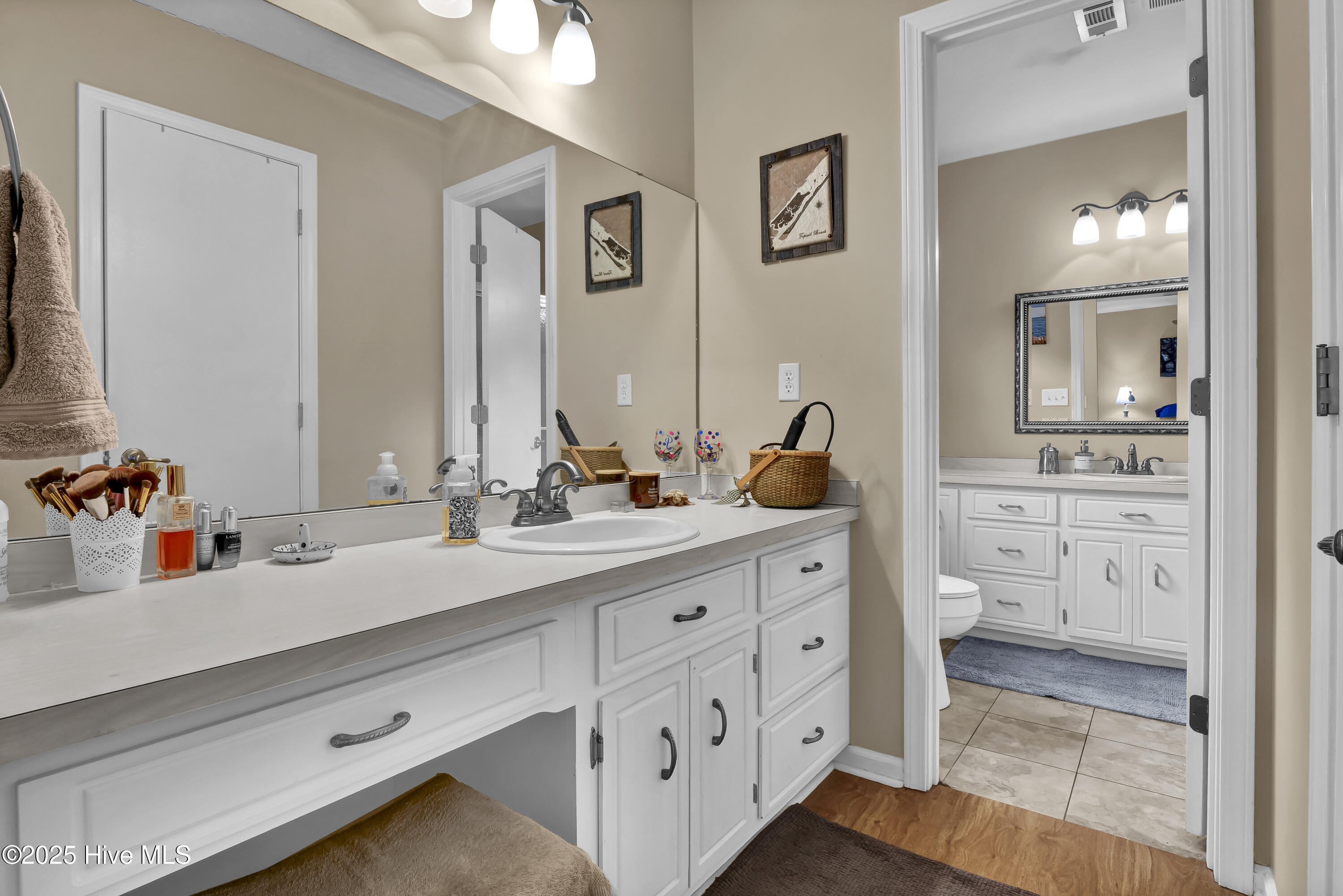 100543547 | Photo 22