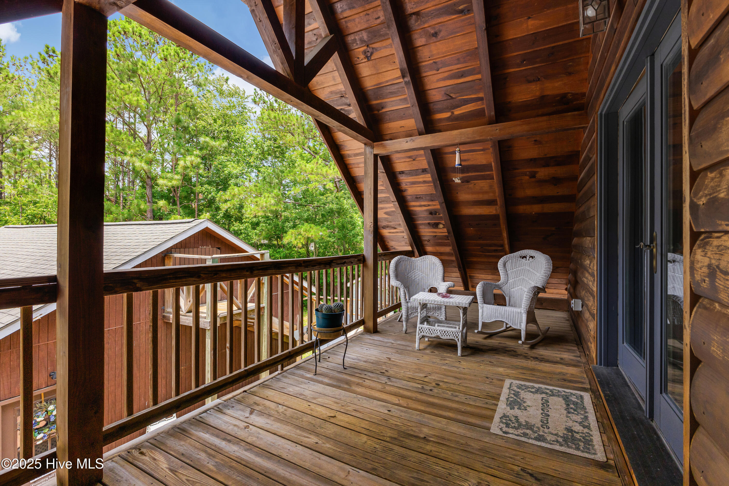 100512756 | Photo 33