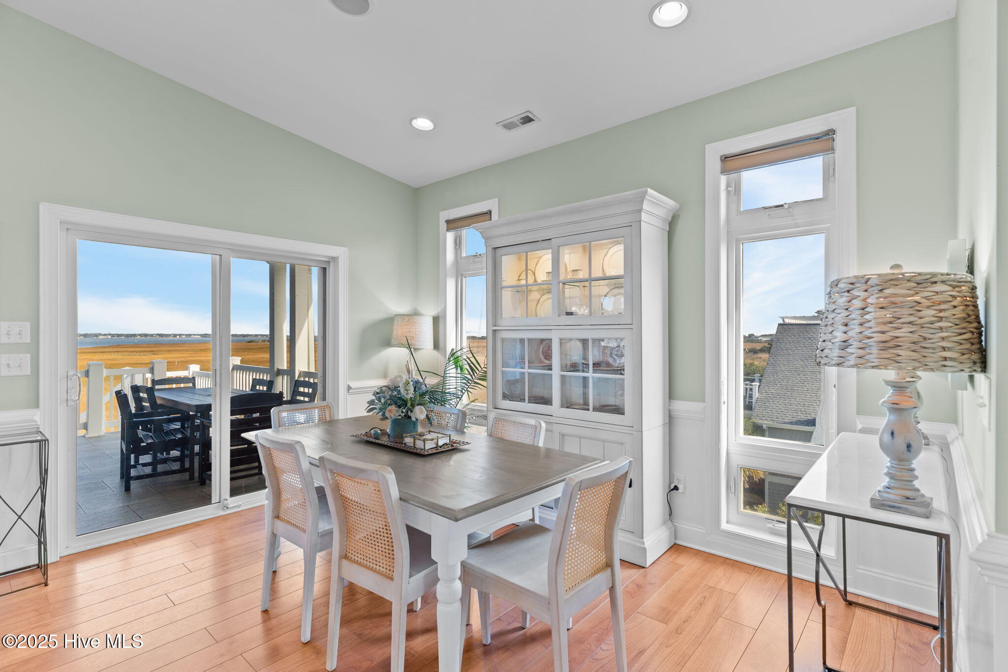 100544368 | Photo 17