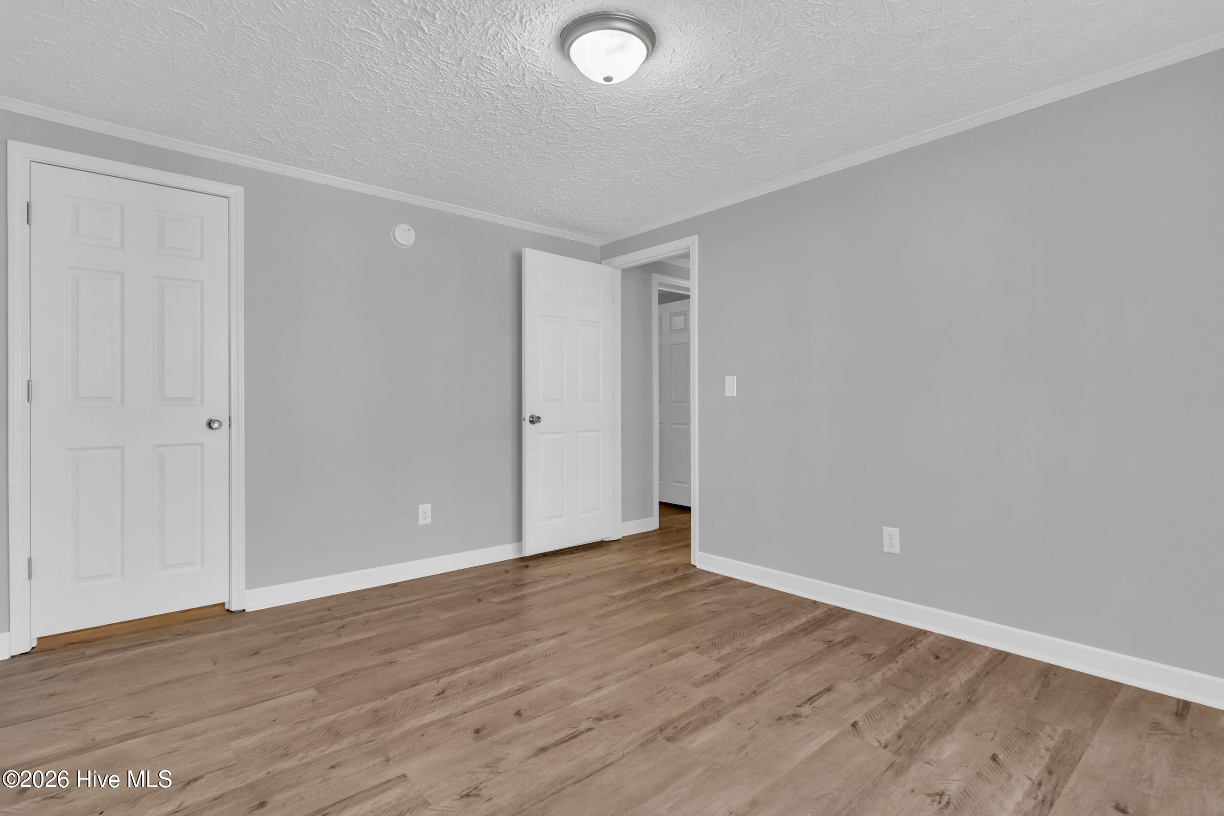 100550344 | Photo 21