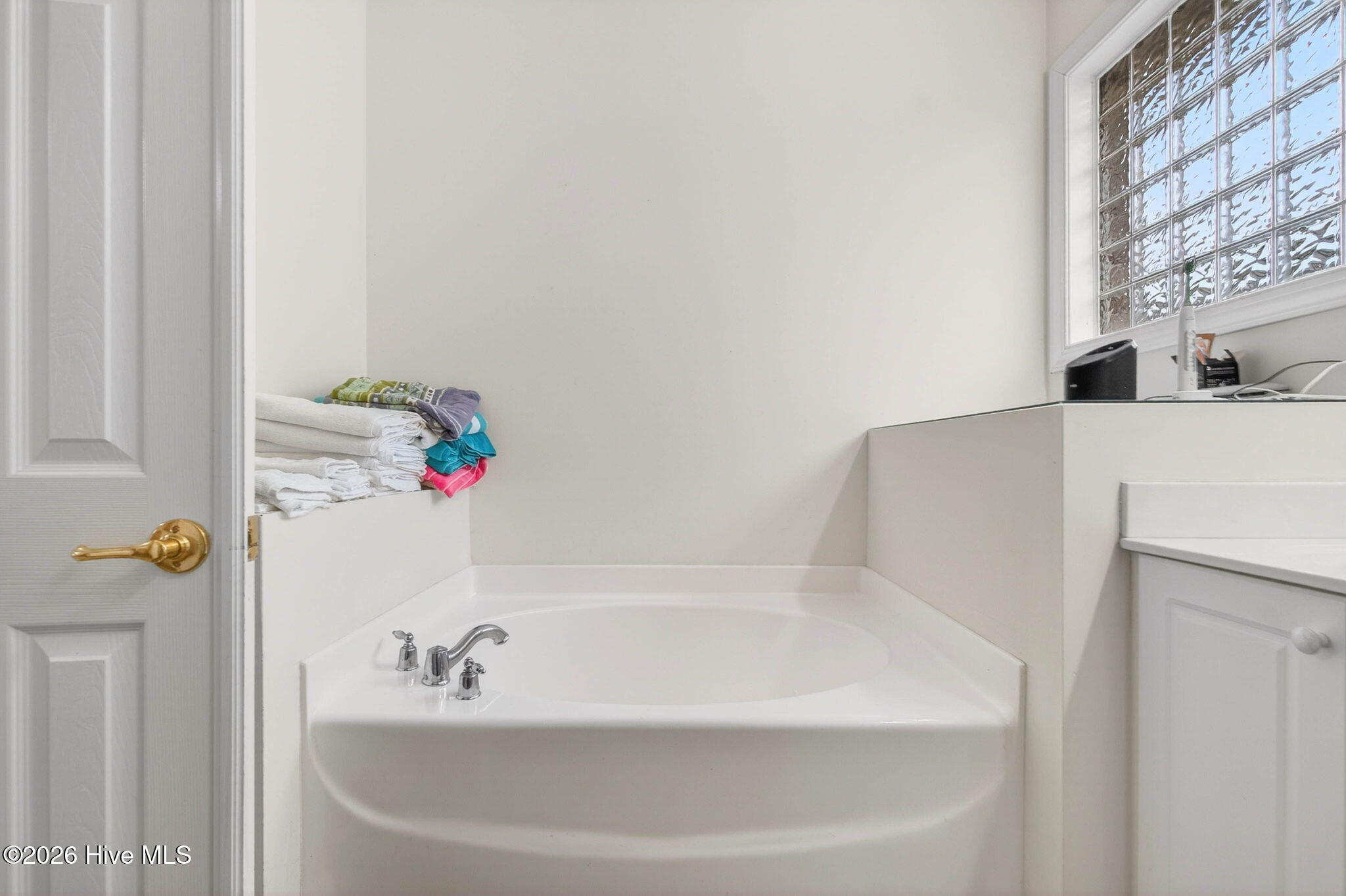 100556001 | Photo 14