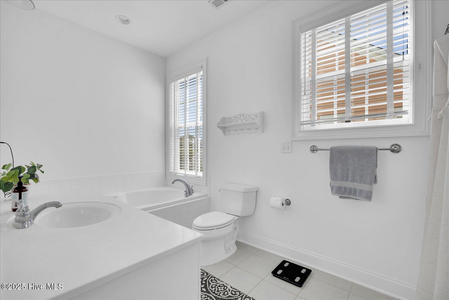 100545329 | Photo 15