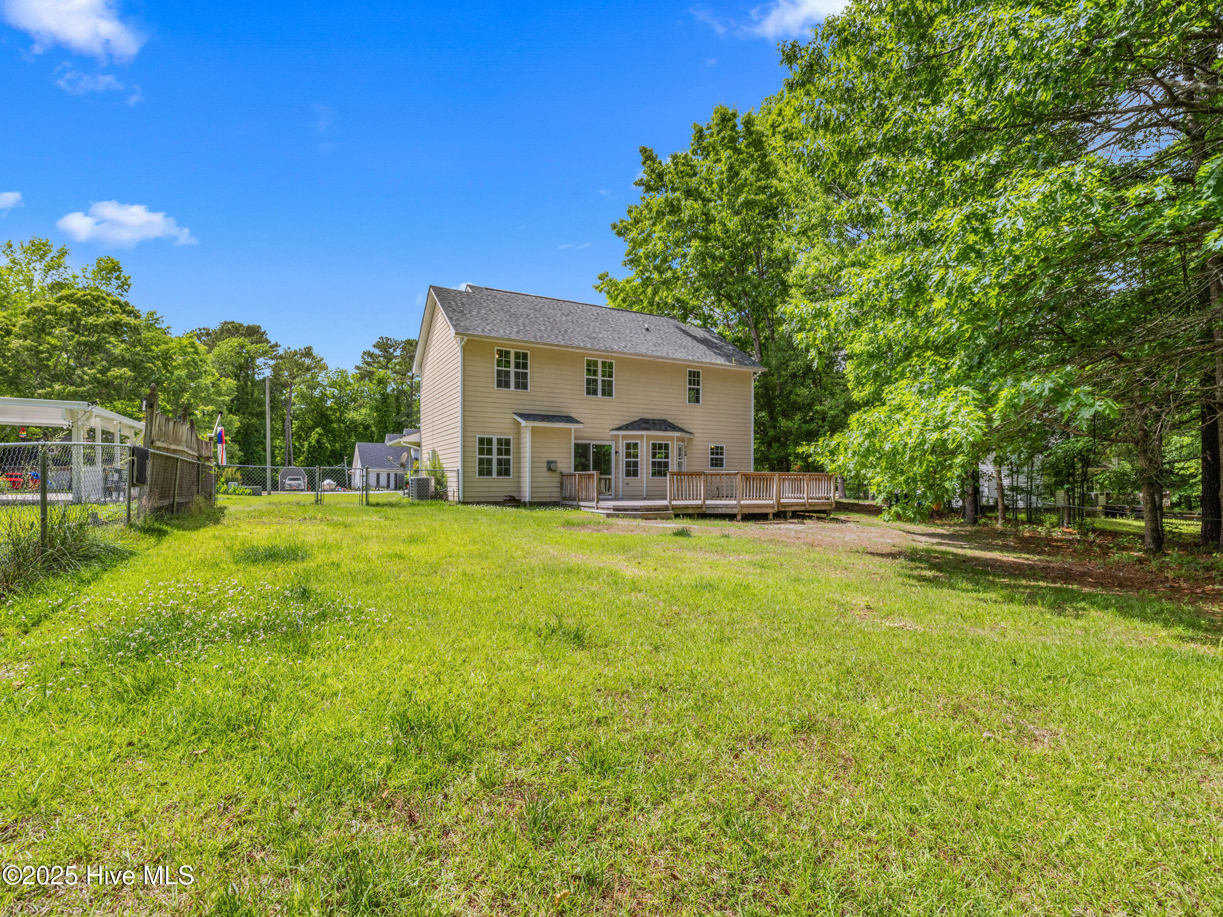 100554828 | Photo 50