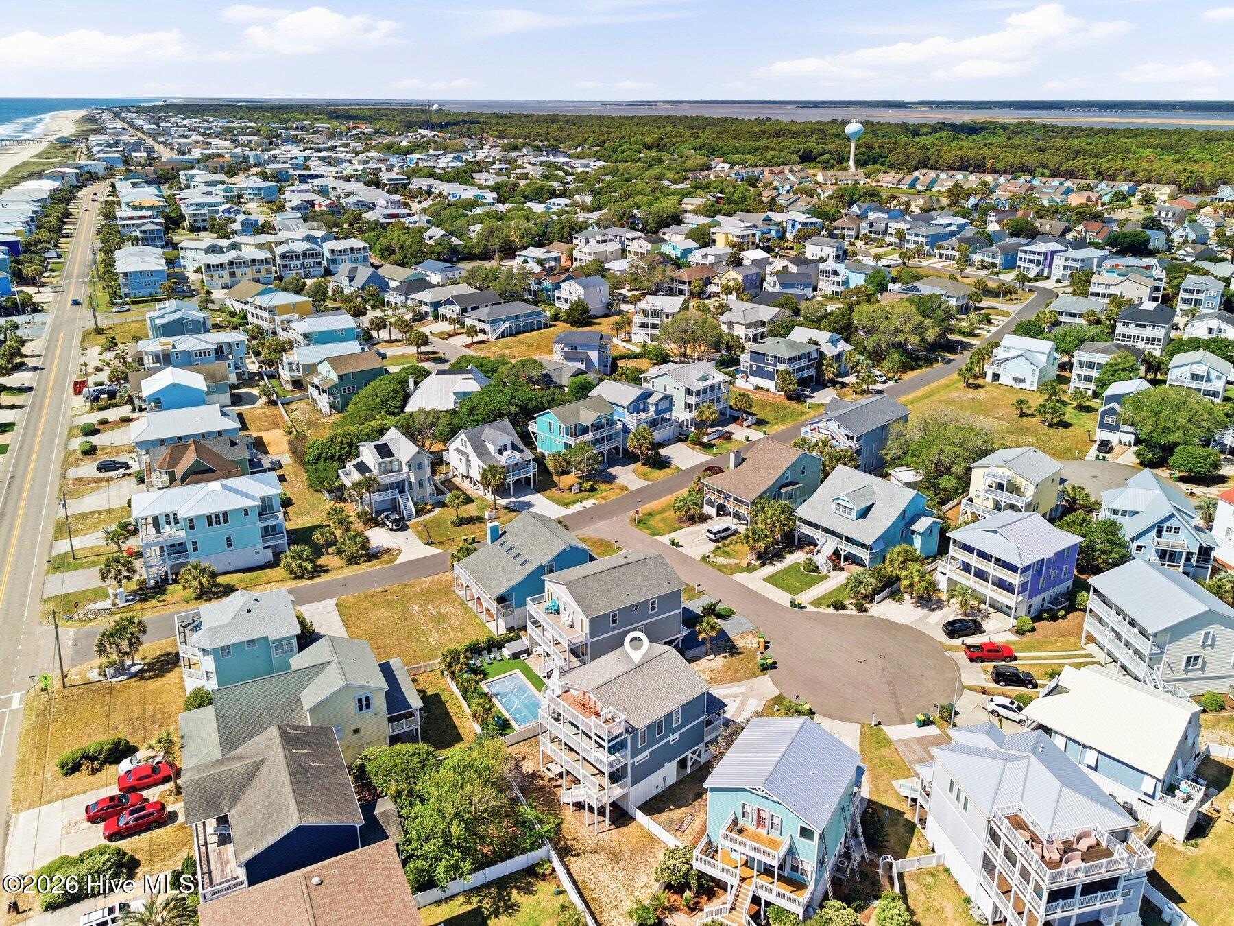 100570503 | Photo 52