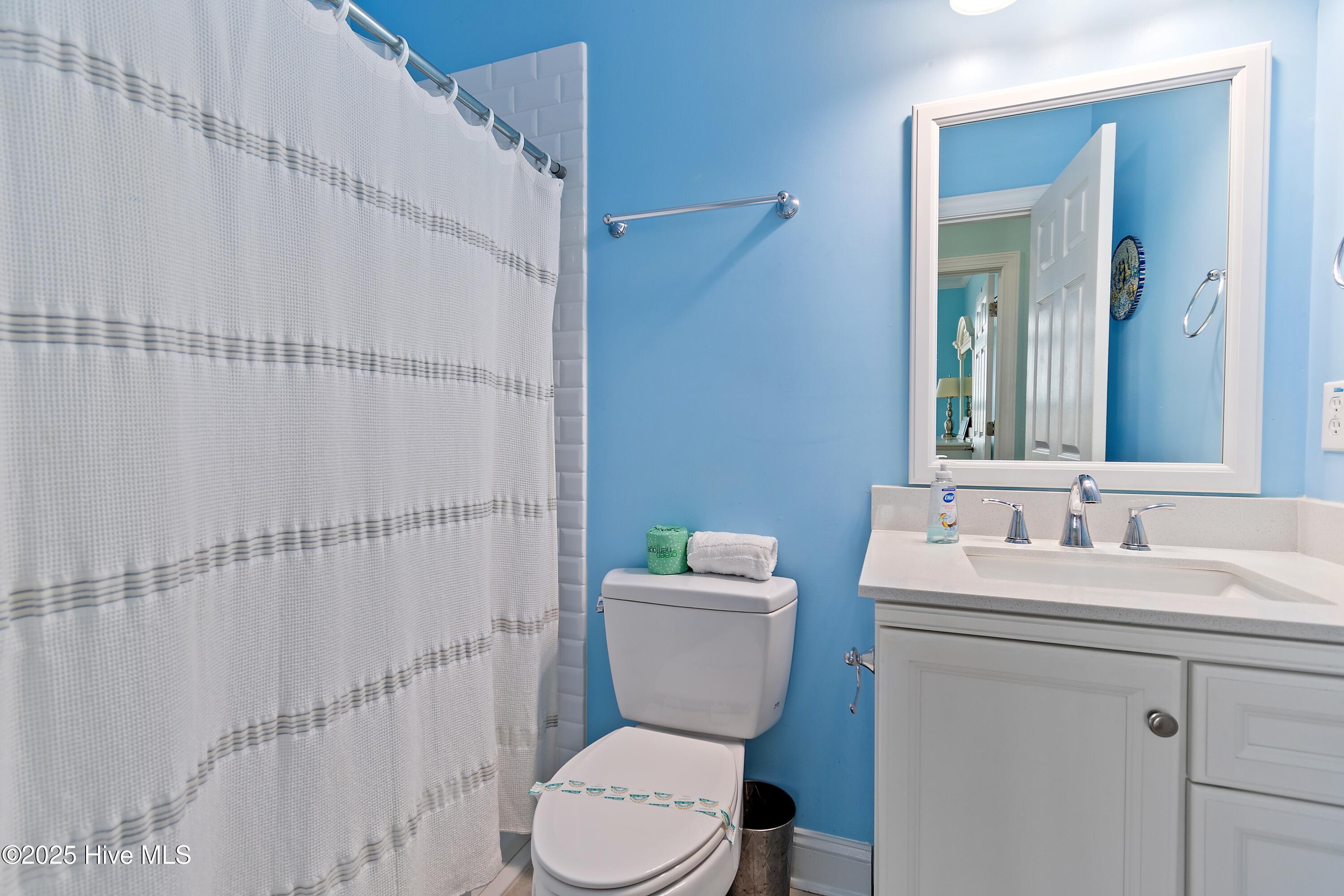 100504065 | Photo 41