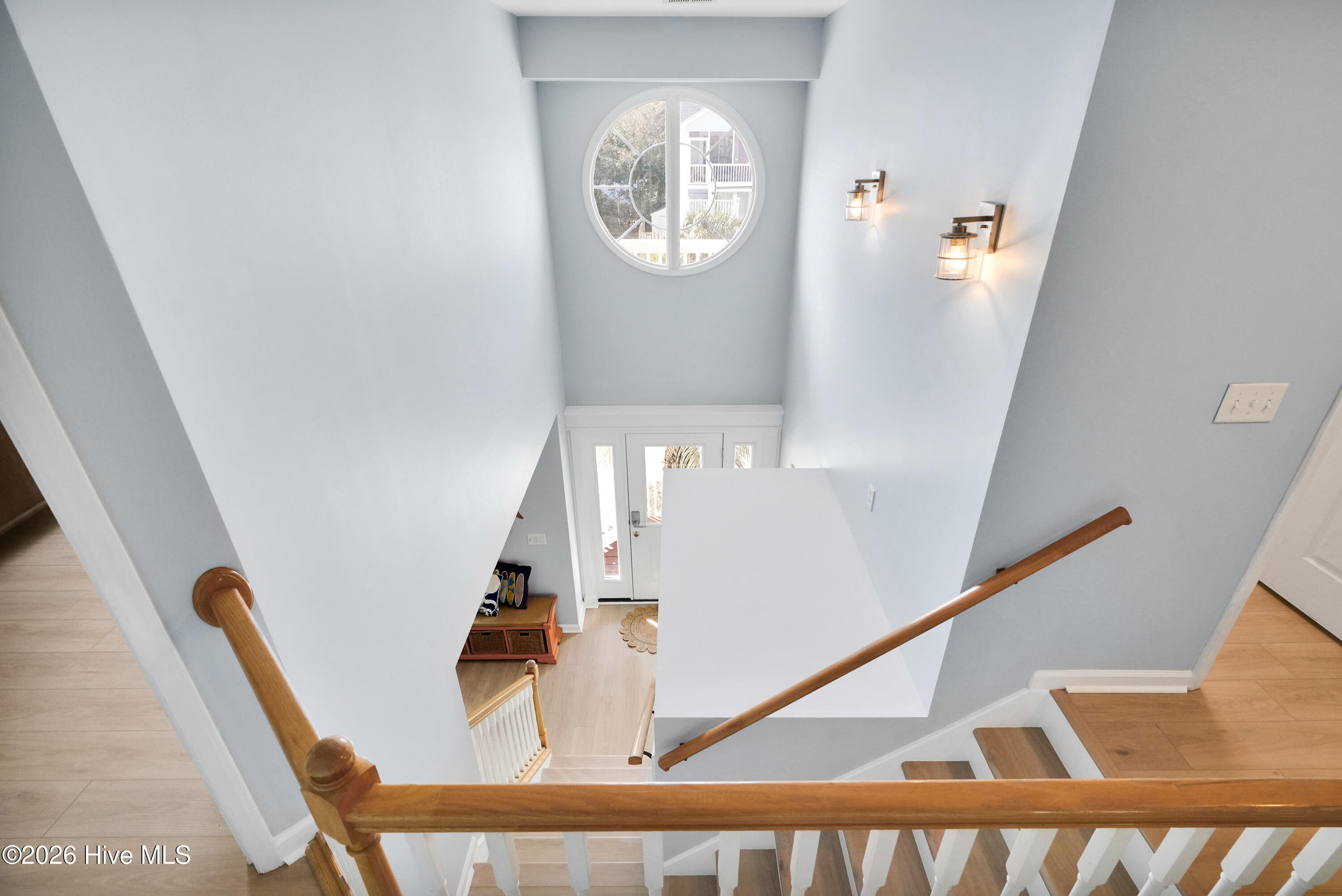 100550810 | Photo 19