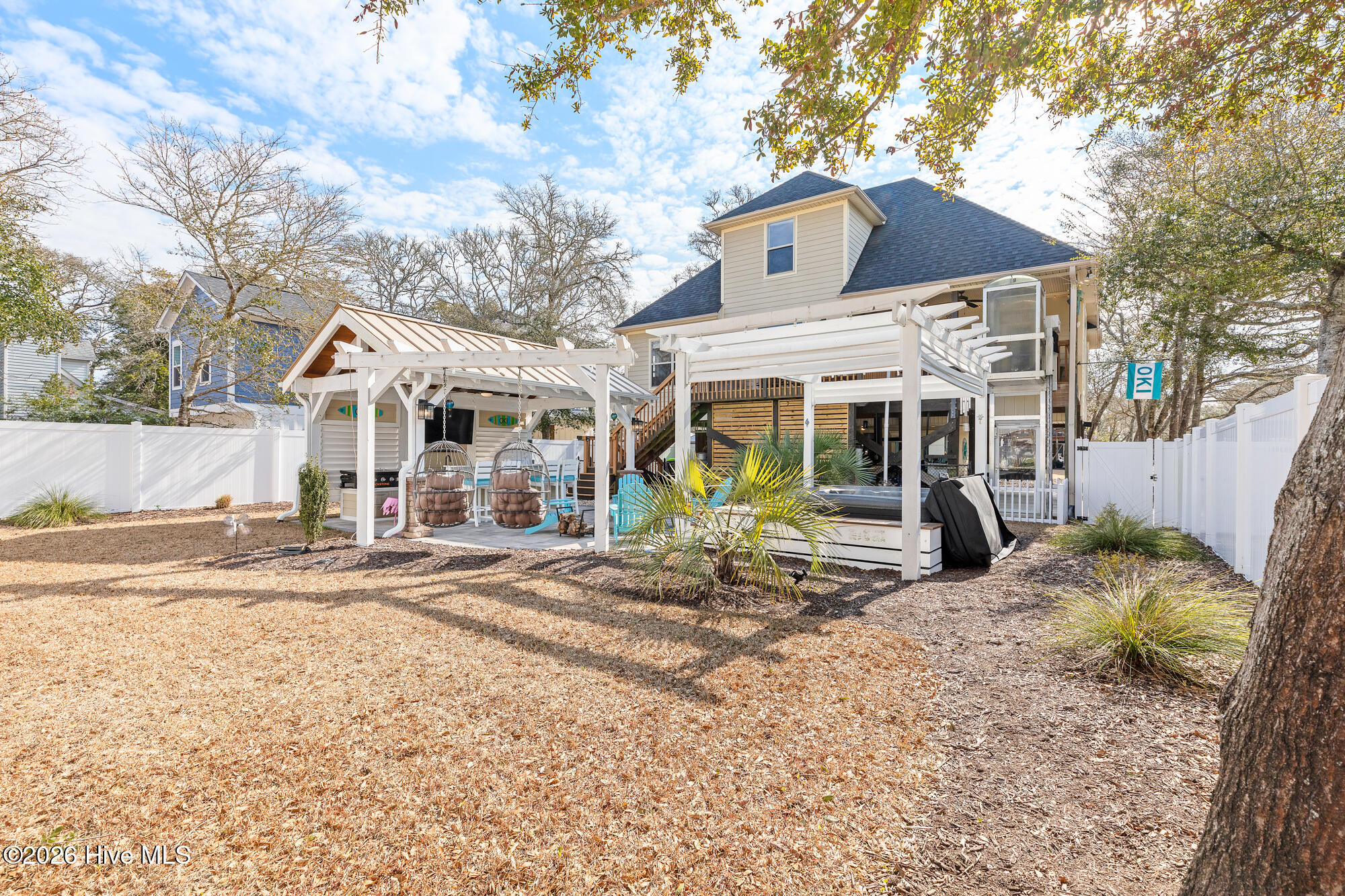 100554367 | Photo 55