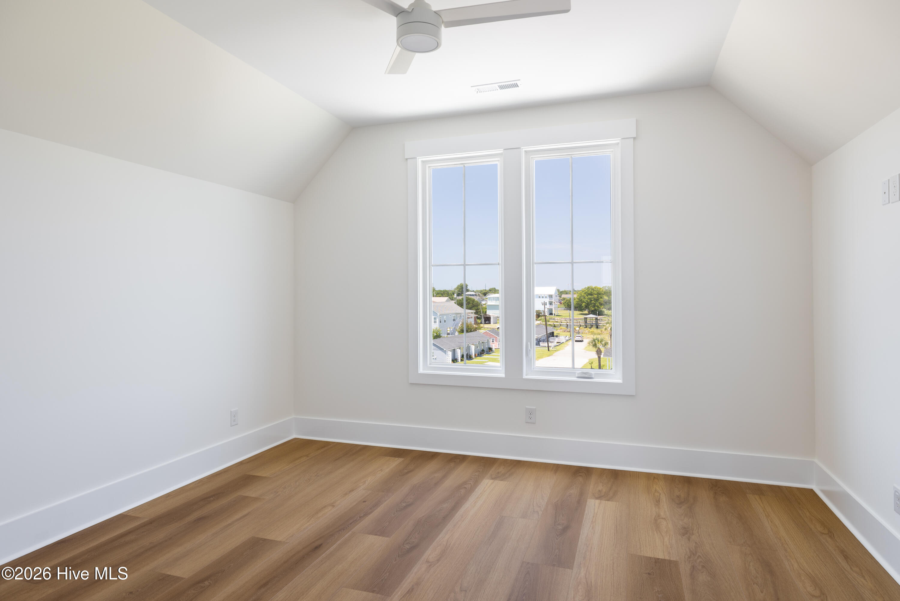 514 N 11th Street B,Morehead City