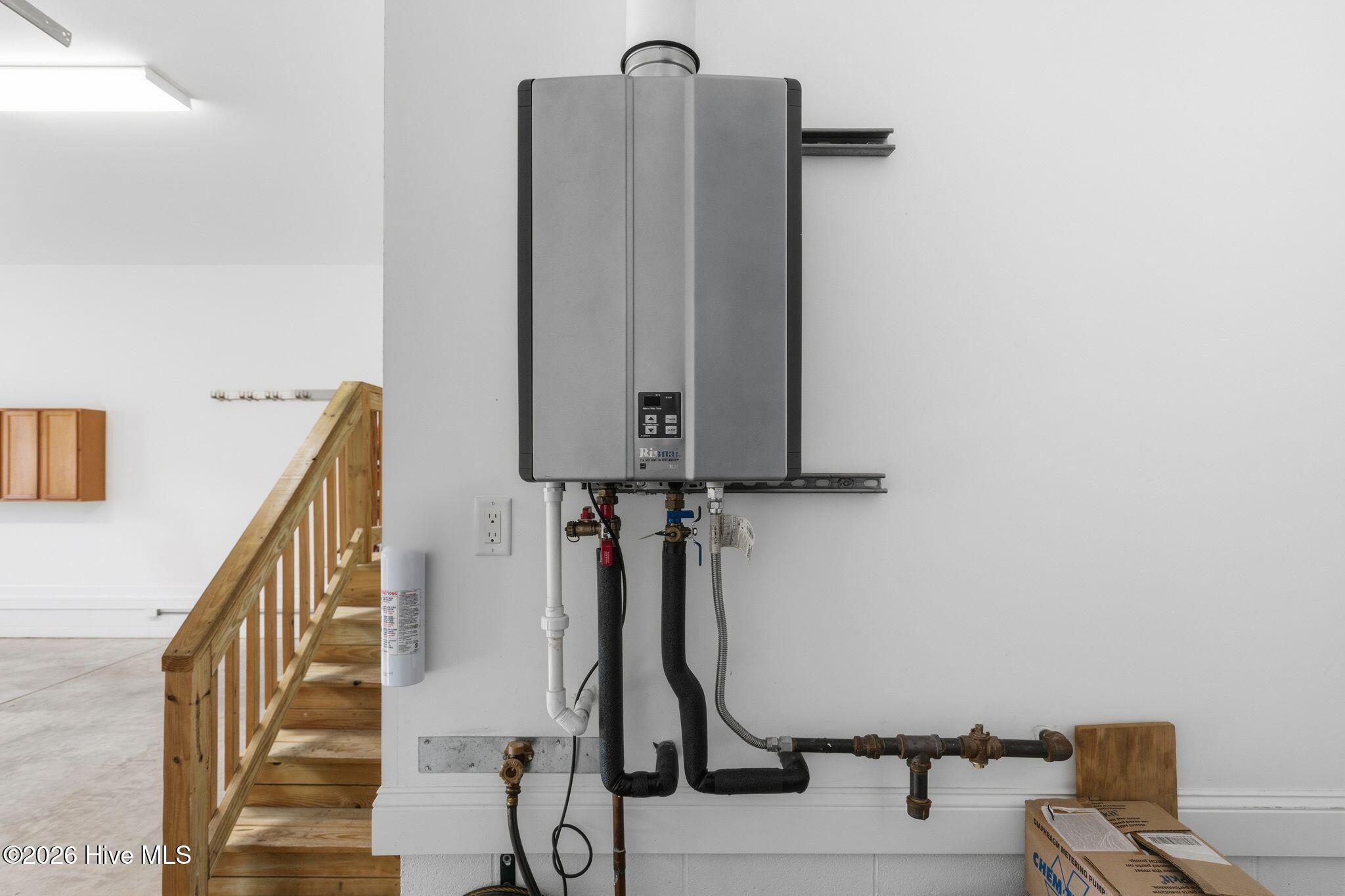 100553774 | Photo 74