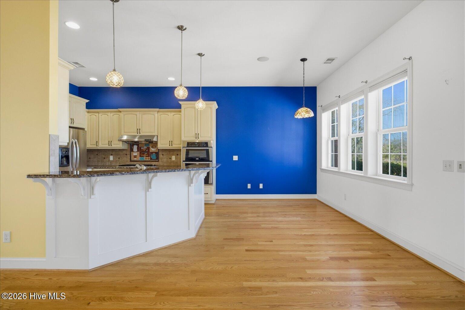 100557521 | Photo 21