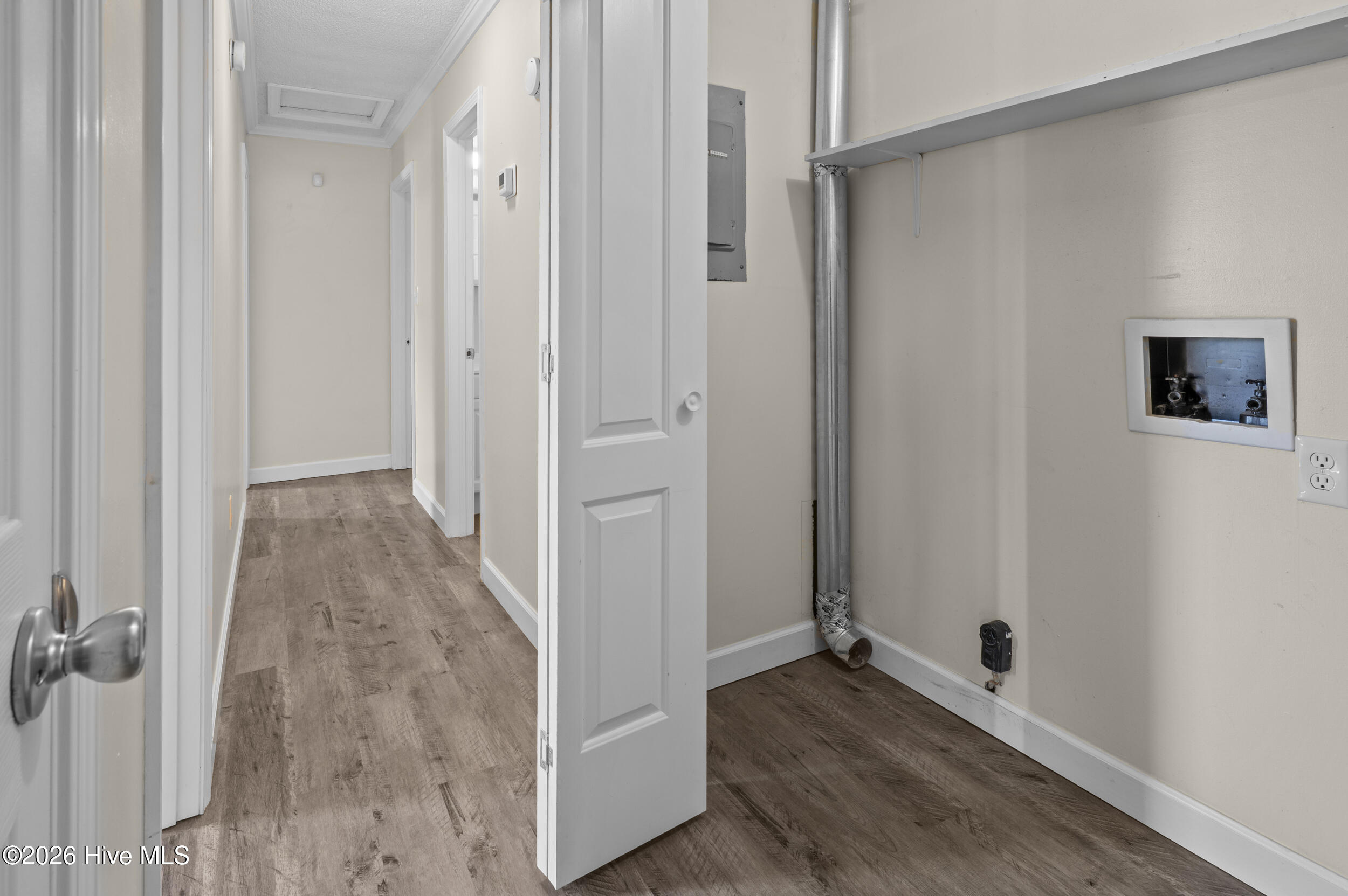 100564670 | Photo 14