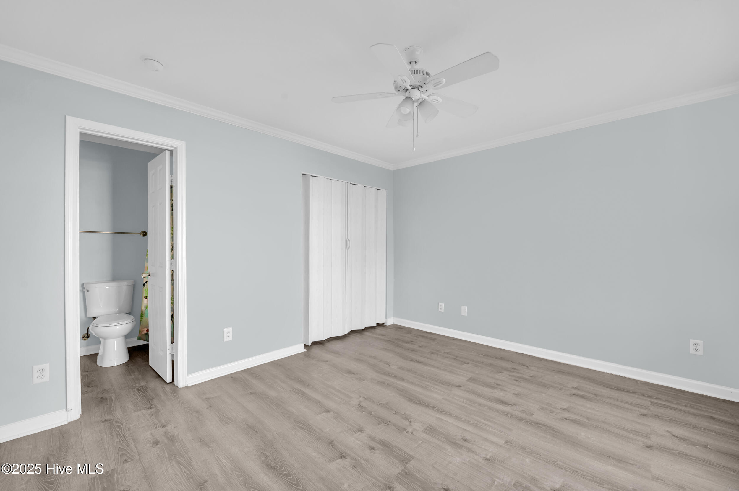 100543568 | Photo 16