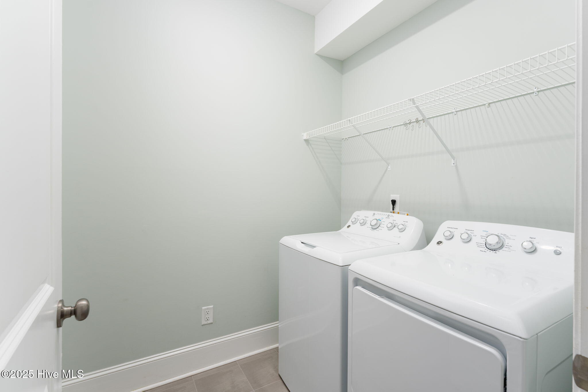 100530499 | Photo 27