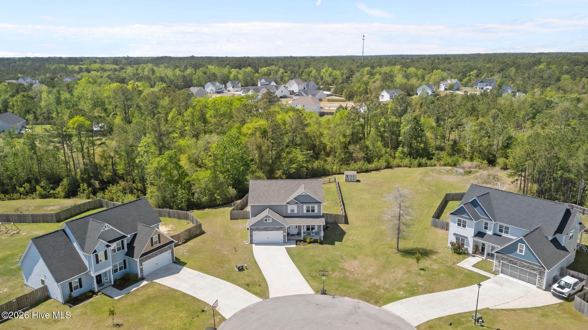 100568670 | Photo 44