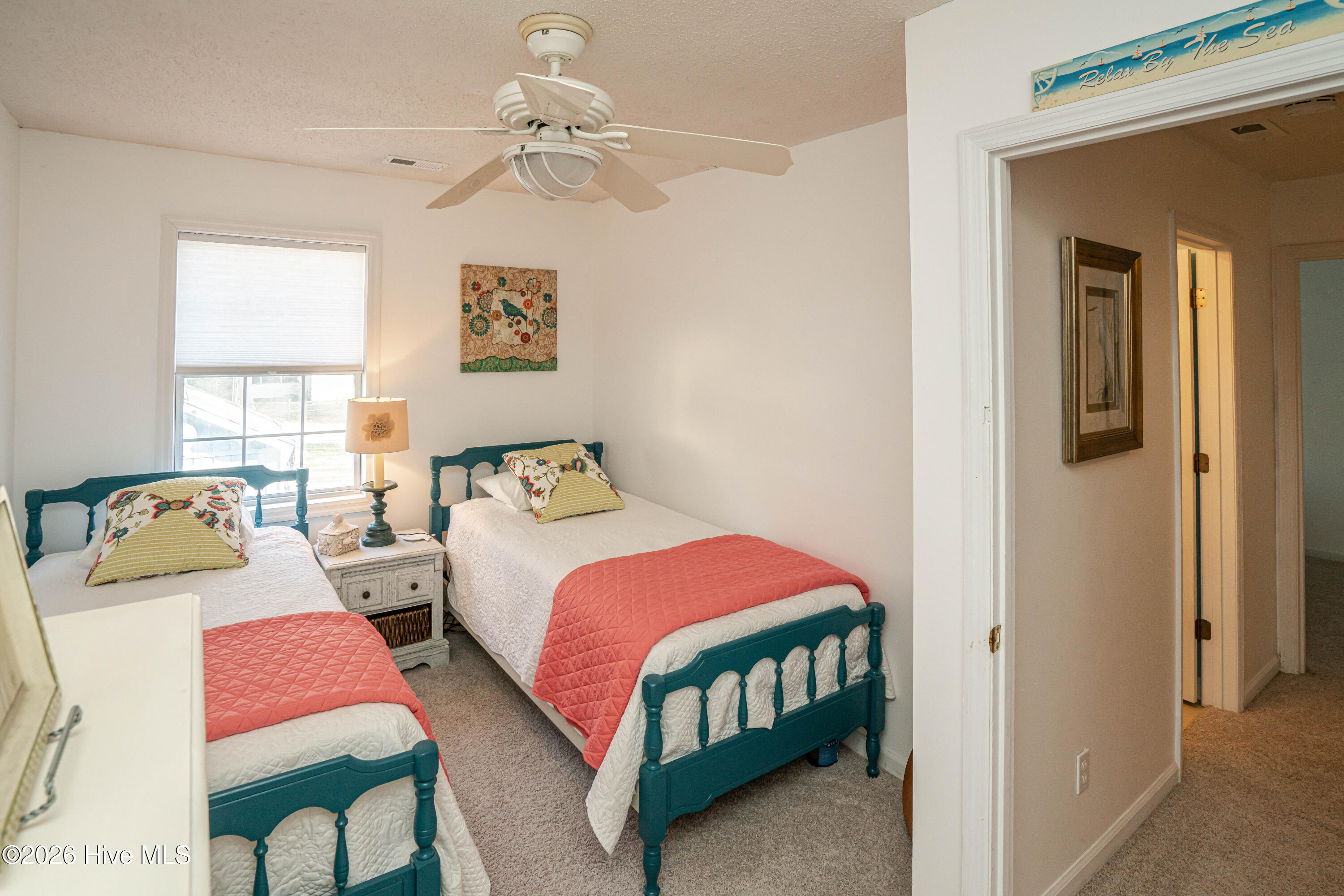 100561840 | Photo 31