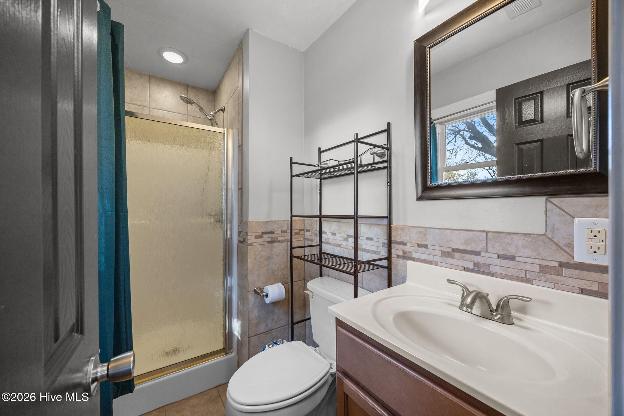 100555962 | Photo 25