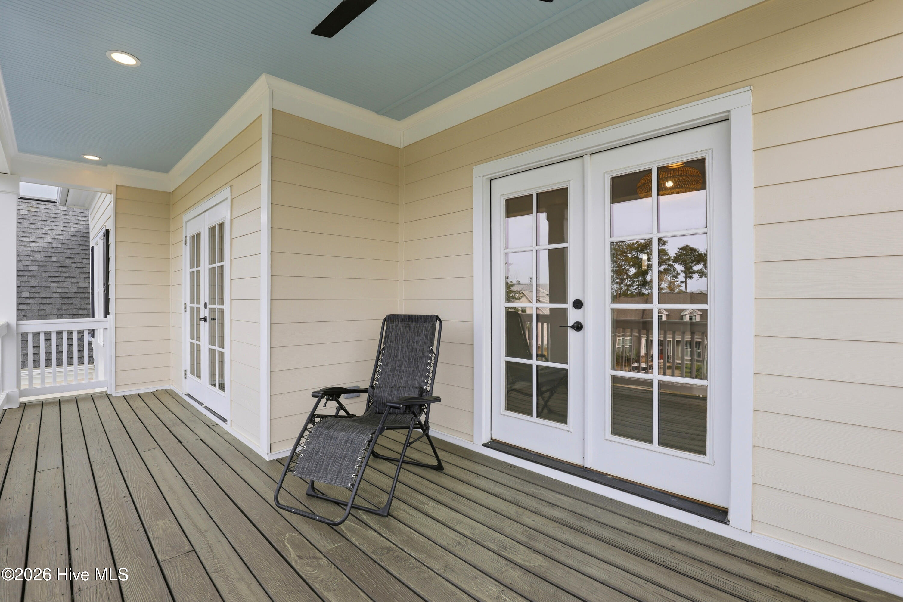 100562697 | Photo 58