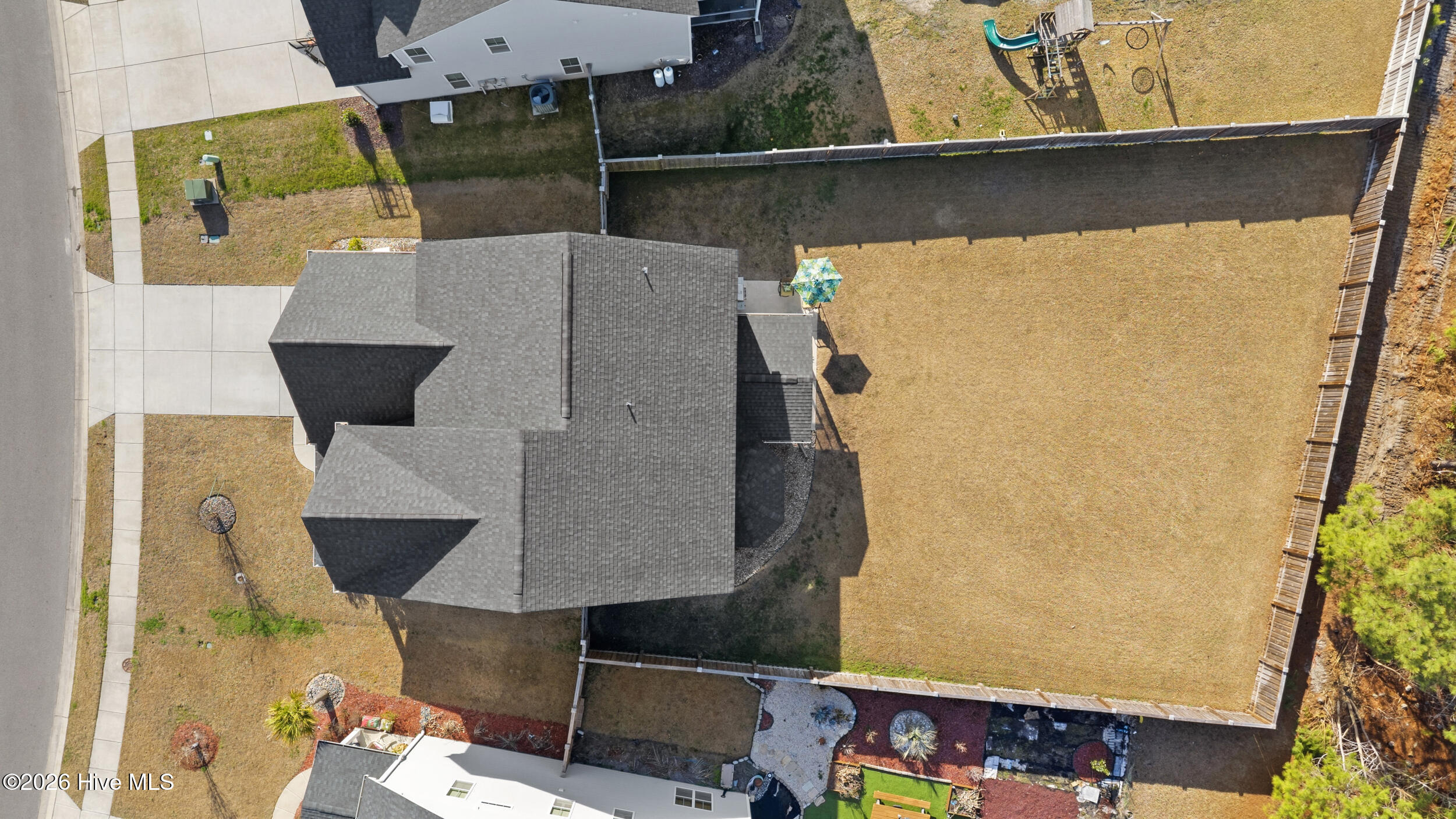 100558195 | Photo 46