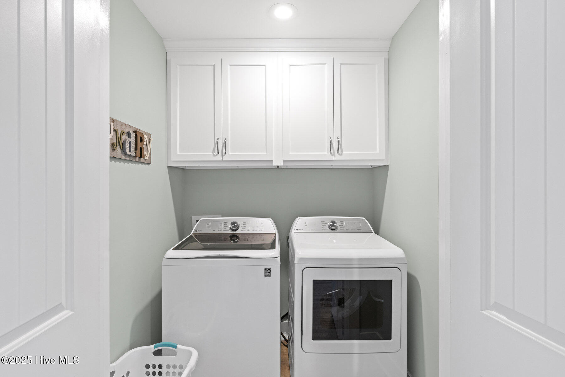 100523627 | Photo 25