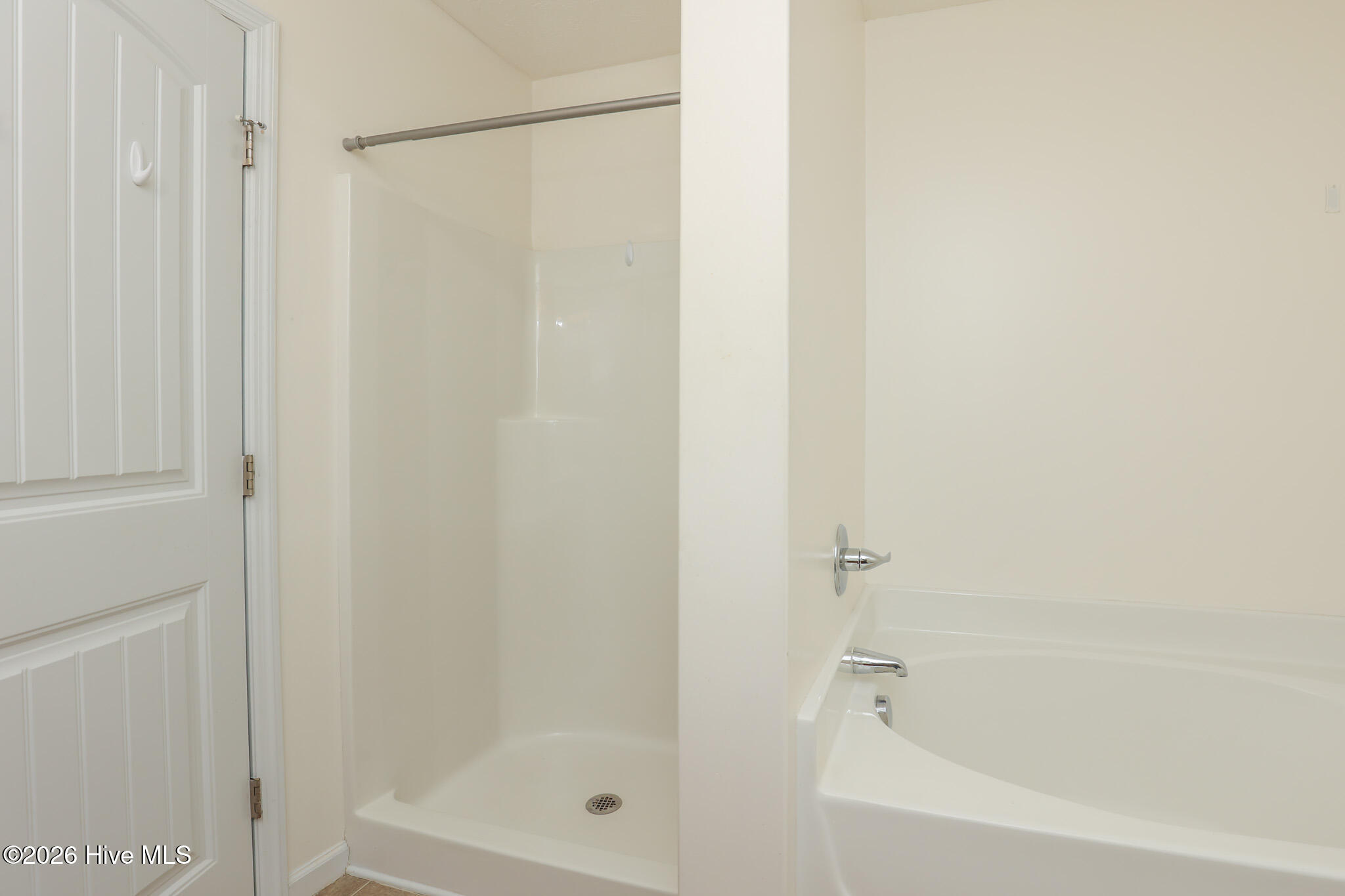 100523026 | Photo 22