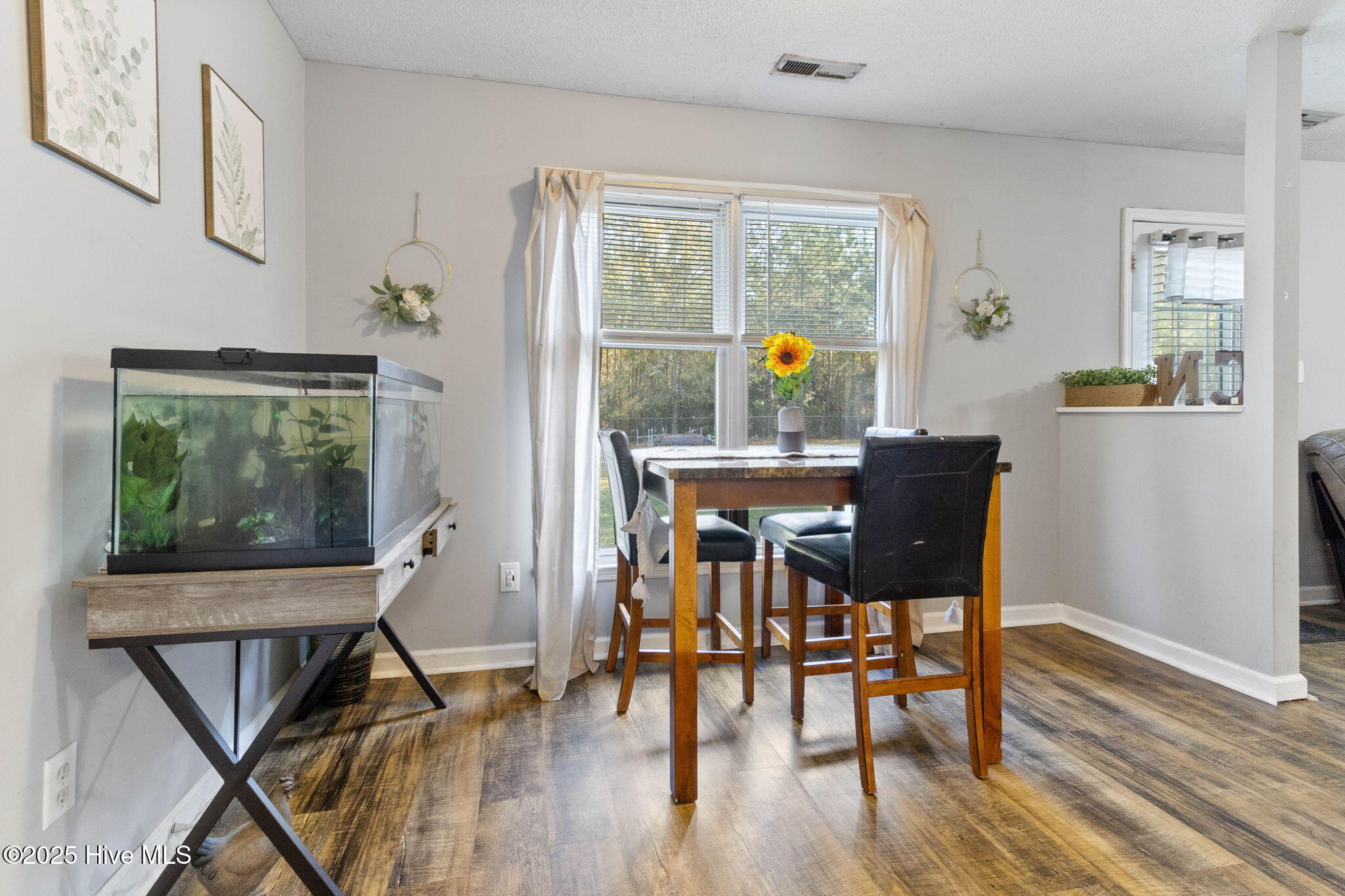 147 Liberty Park Road, Jacksonville, NC 28540 – photo 10: 10-web-or-mls-IMG_7192RE