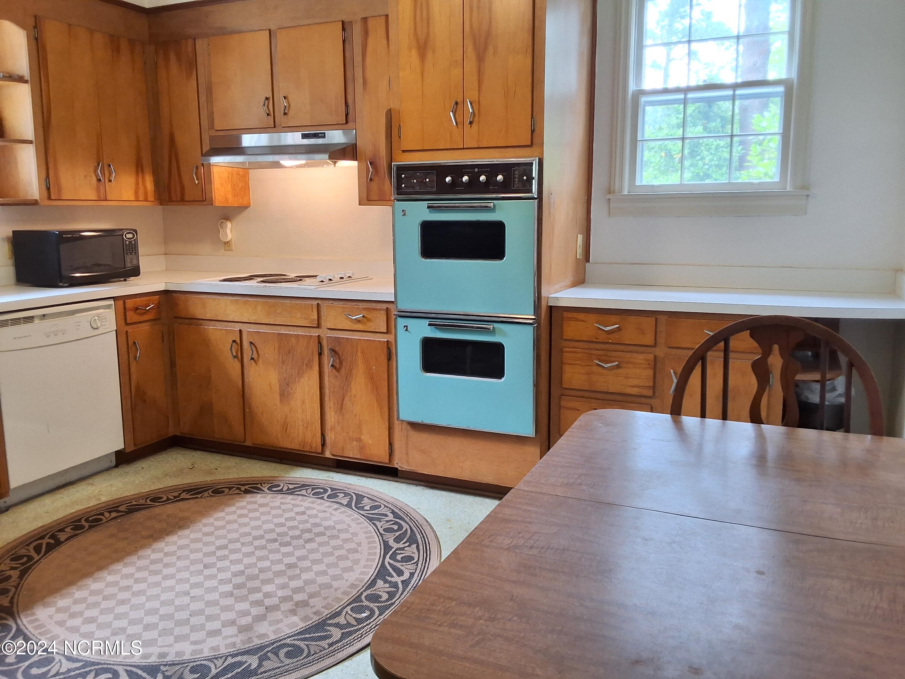 201 E Bell Street, Tabor City, NC, 28463