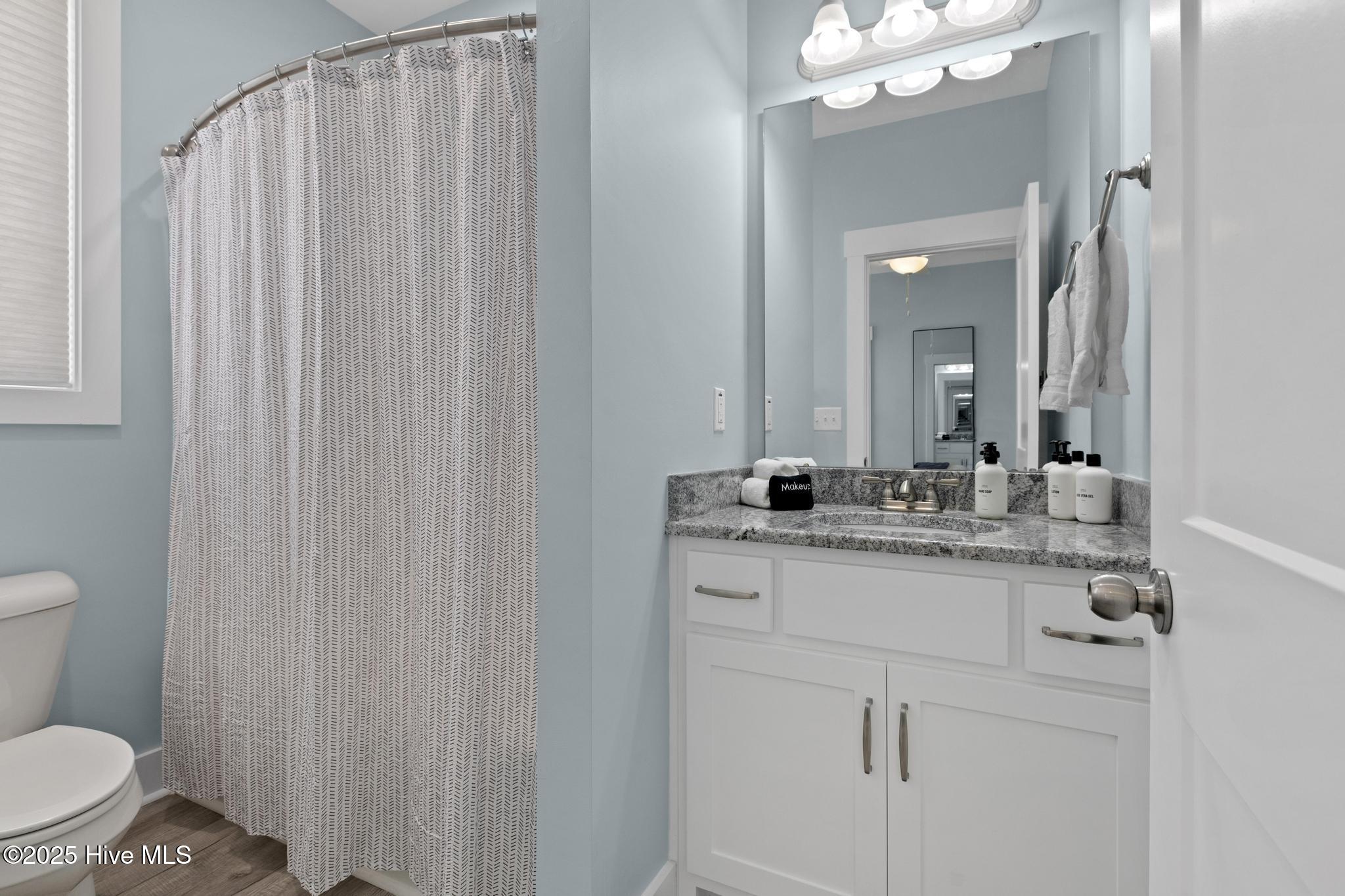 100533799 | Photo 30